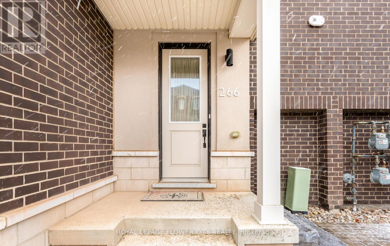 266 Harold Dent Trail, Oakville (Go Glenorchy), Ontario  L6M 1S1 - Photo 18 - W12341910