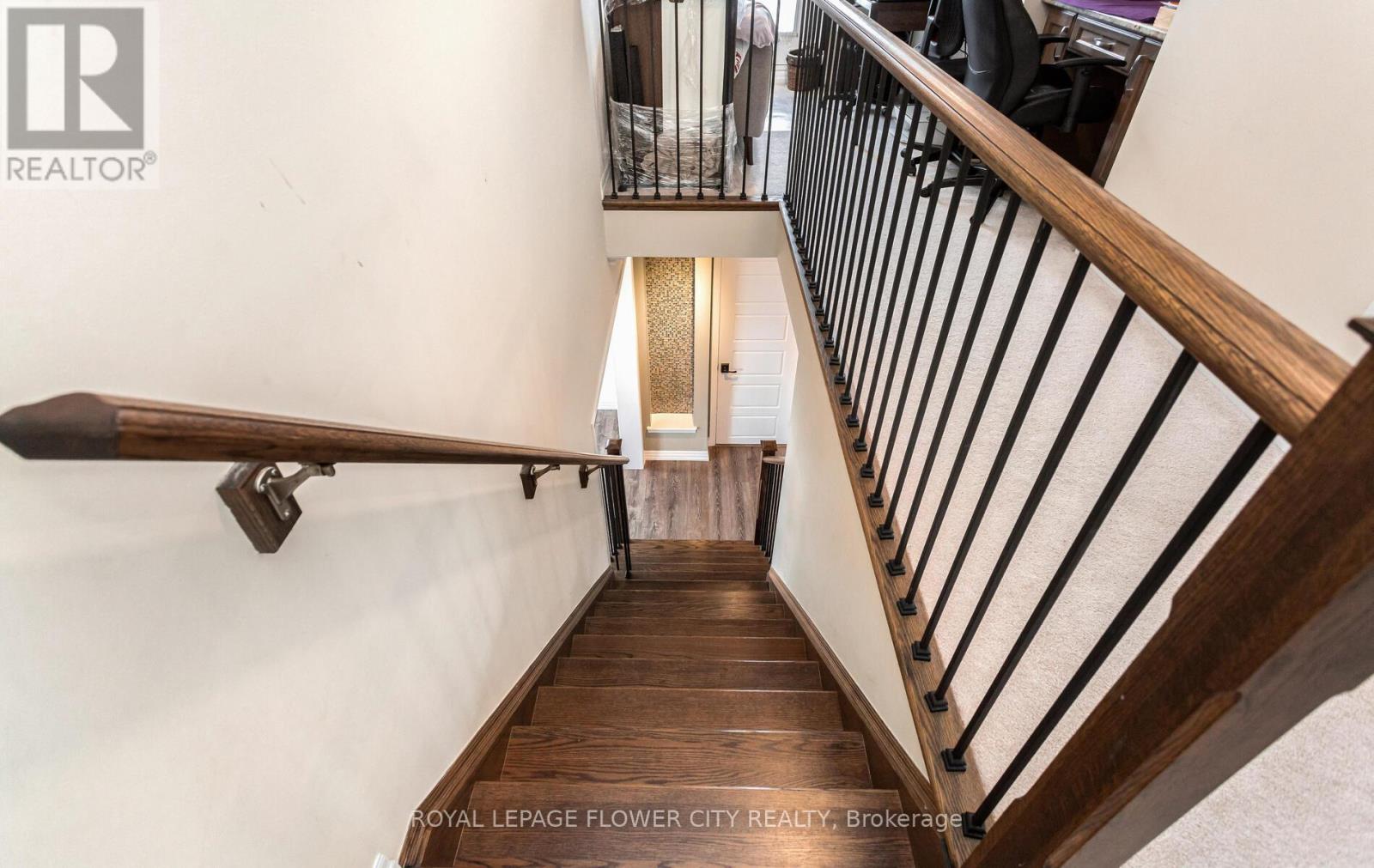266 Harold Dent Trail, Oakville (Go Glenorchy), Ontario  L6M 1S1 - Photo 38 - W12341910