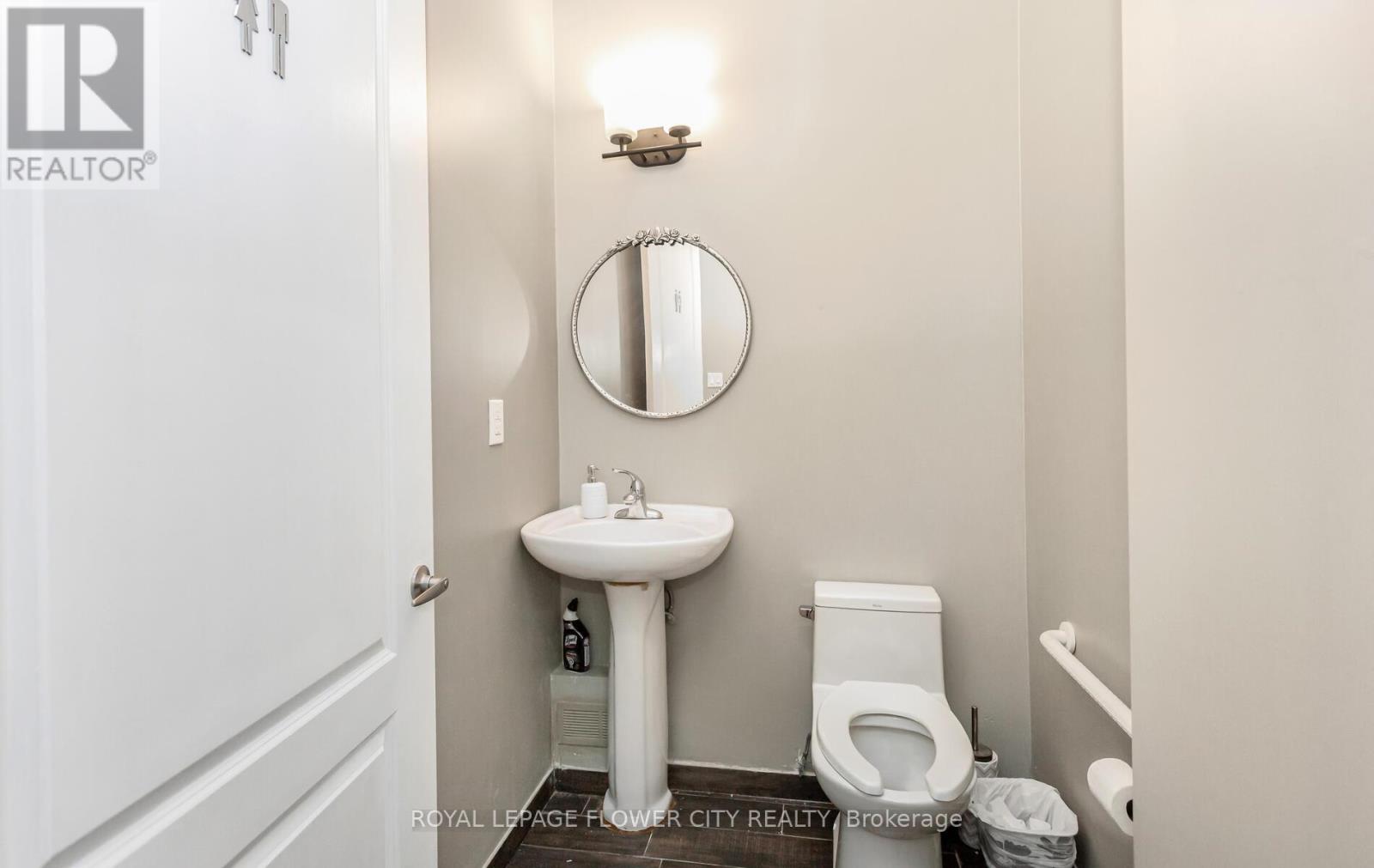 266 Harold Dent Trail, Oakville (Go Glenorchy), Ontario  L6M 1S1 - Photo 13 - W12341913