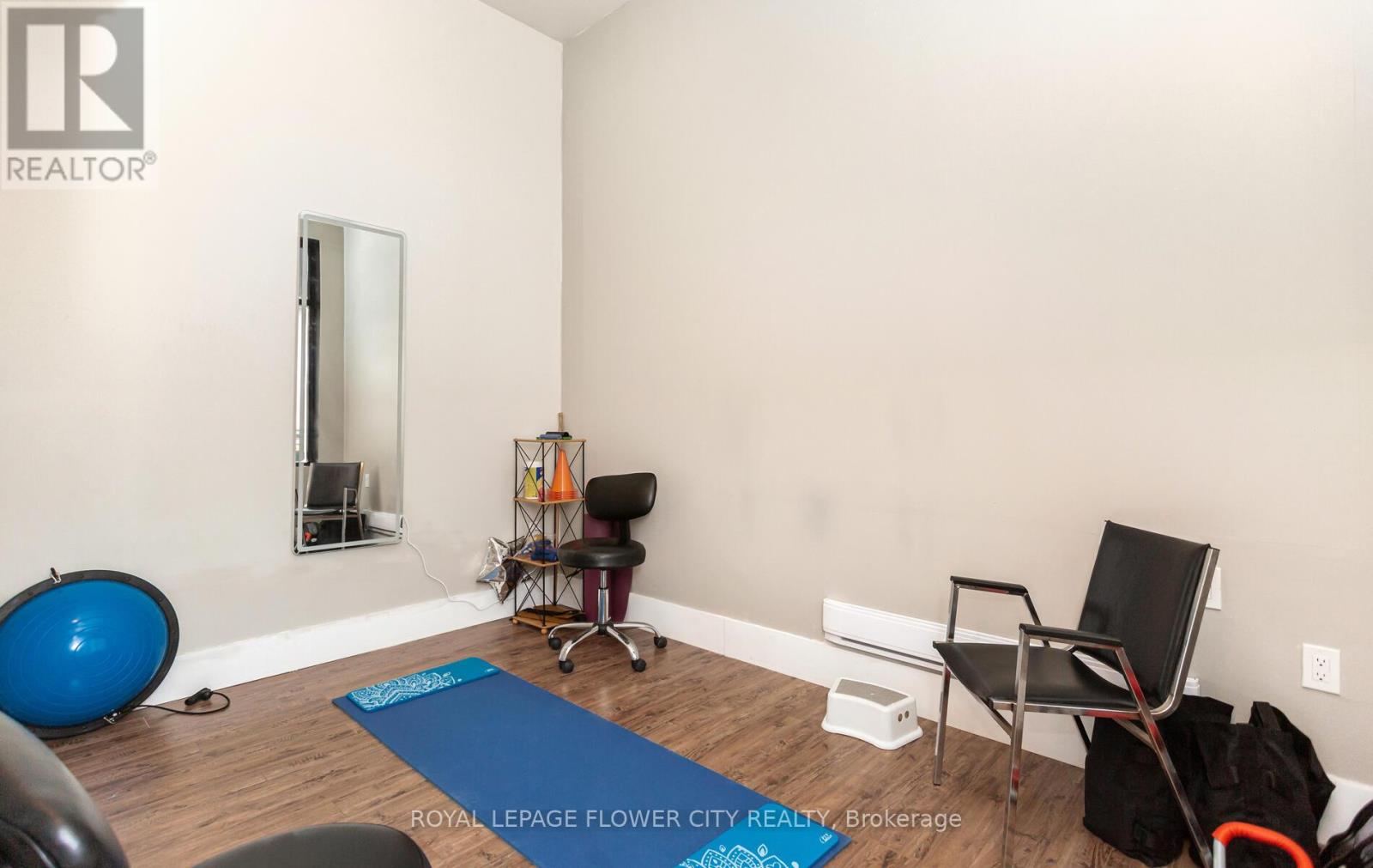 266 Harold Dent Trail, Oakville (Go Glenorchy), Ontario  L6M 1S1 - Photo 8 - W12341910