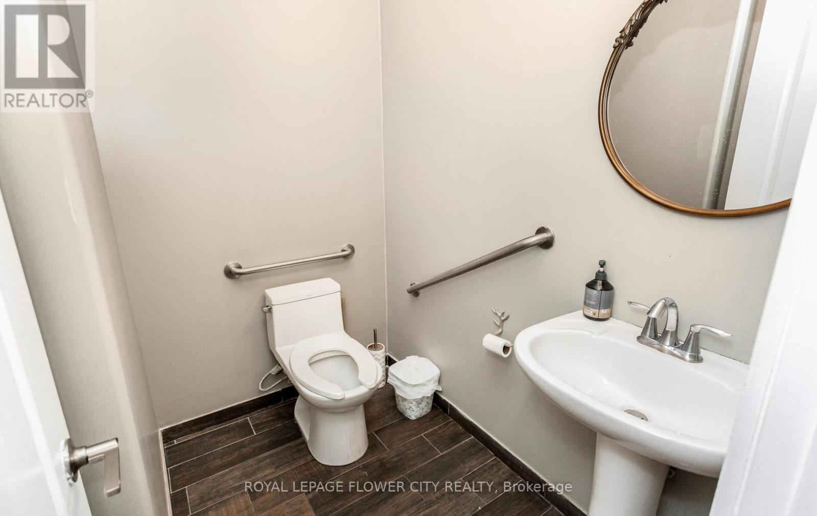 266 Harold Dent Trail, Oakville (Go Glenorchy), Ontario  L6M 1S1 - Photo 14 - W12341913