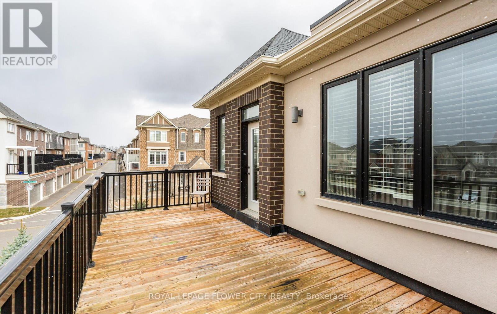 266 Harold Dent Trail, Oakville (Go Glenorchy), Ontario  L6M 1S1 - Photo 49 - W12341913