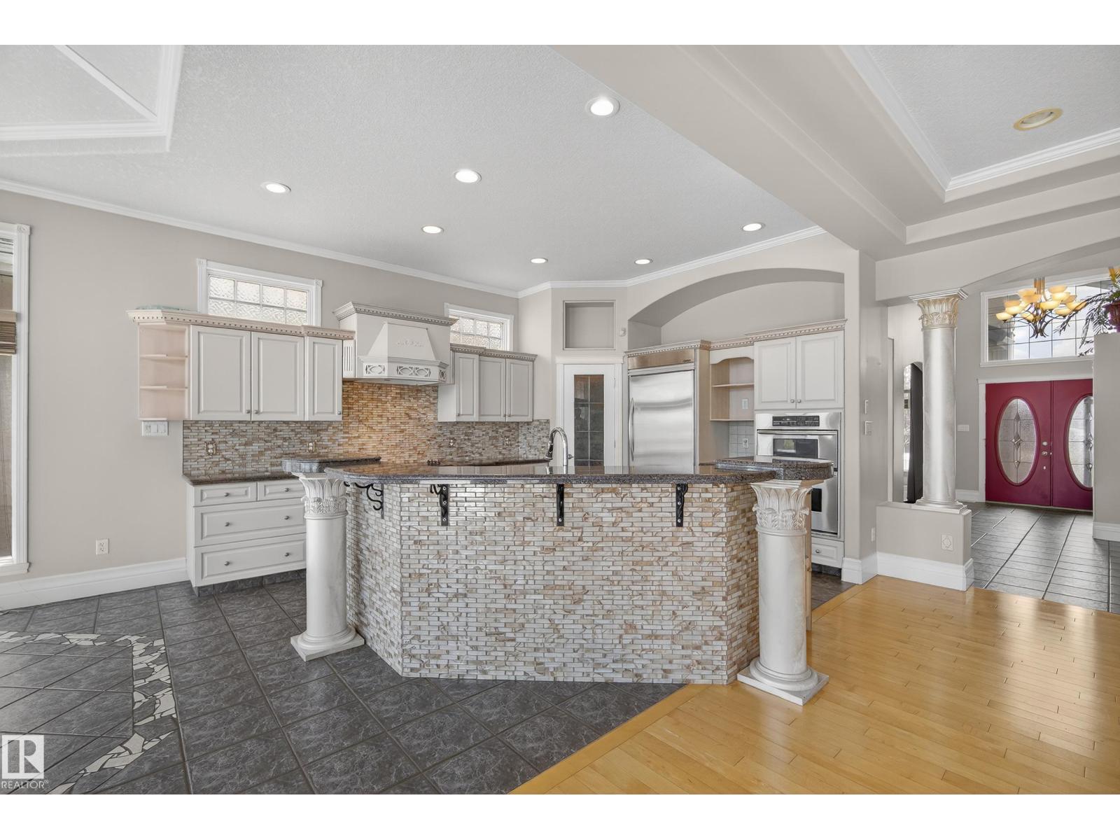 Property at 16103 89 ST NW image 2