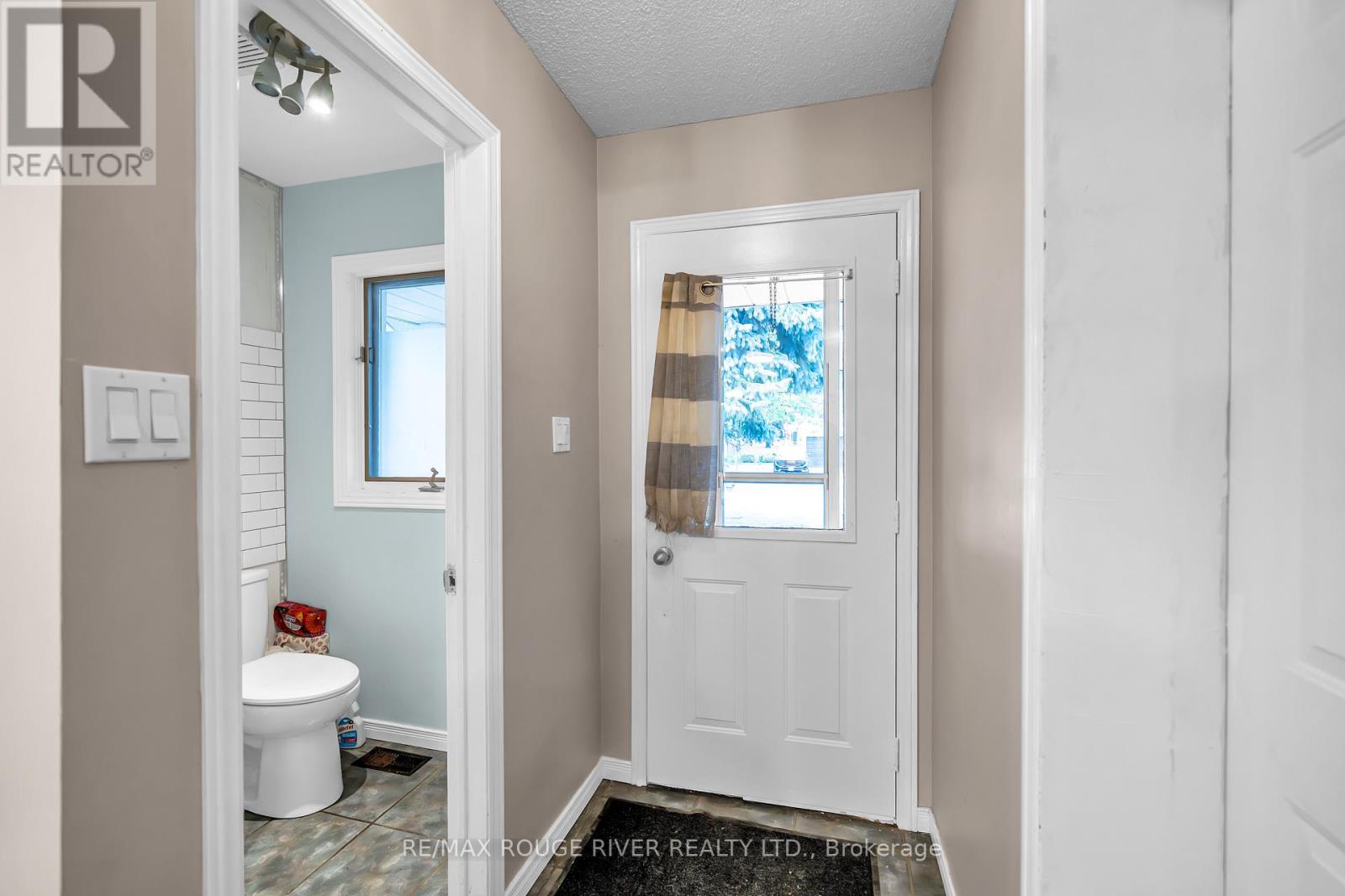 Property at 17 FENWICK AVENUE image 4