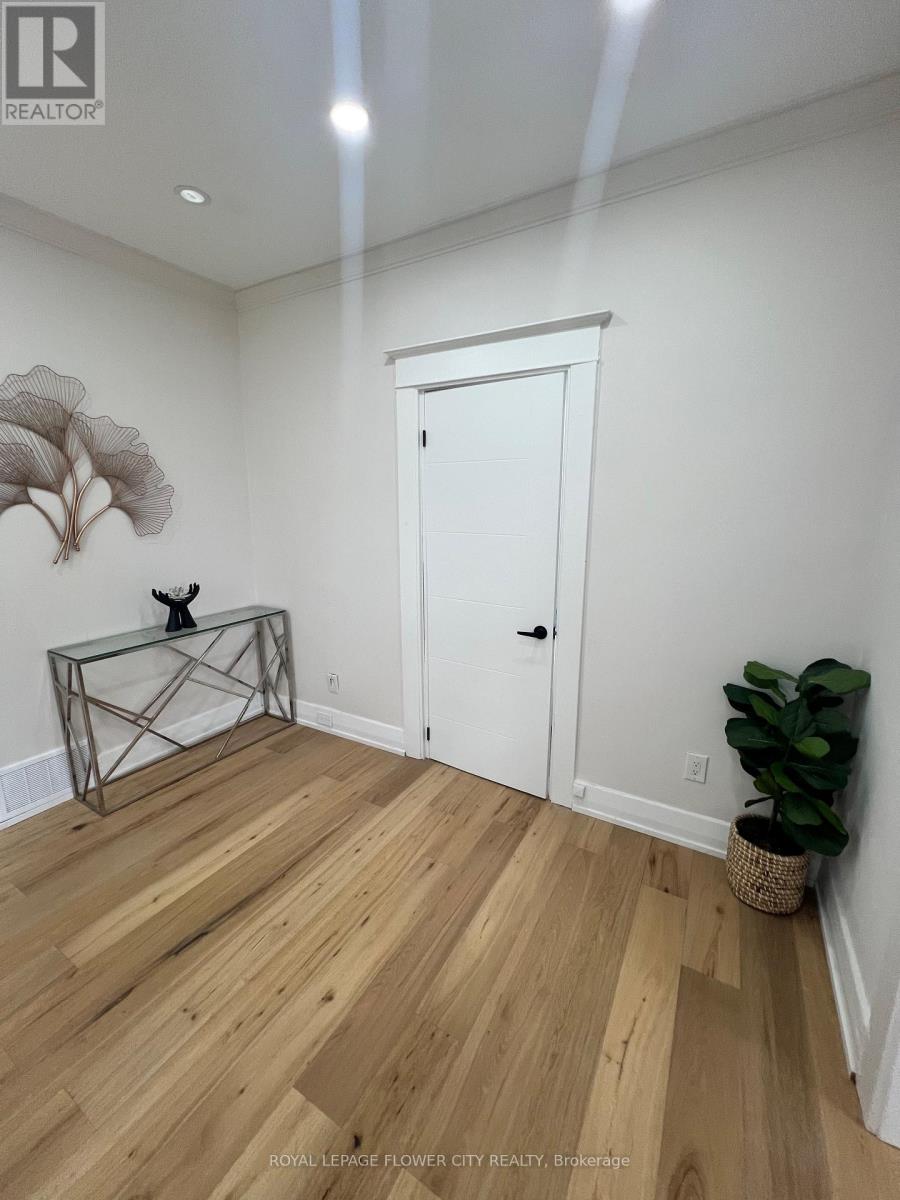 4509 White Oak Road, London South (South W), Ontario  N6E 3Y9 - Photo 14 - X12343946