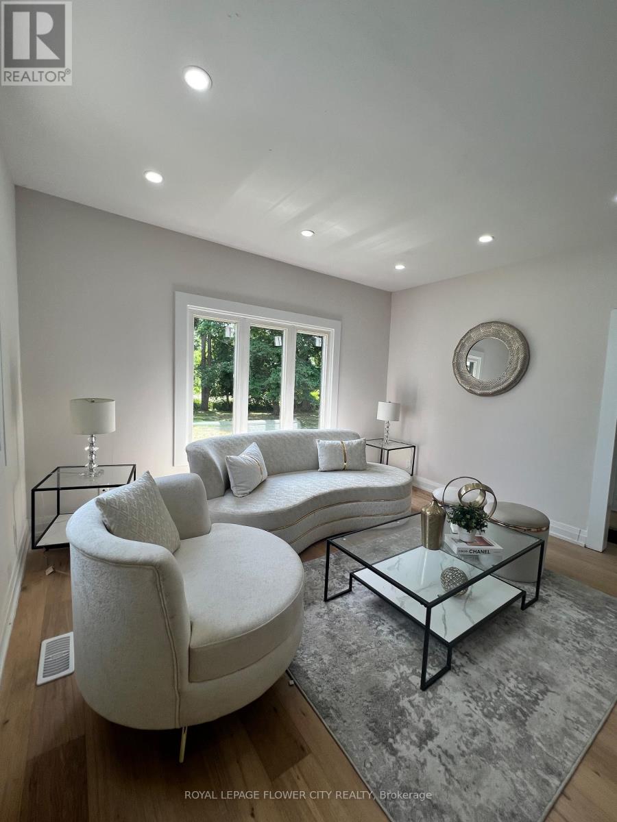 4509 White Oak Road, London South (South W), Ontario  N6E 3Y9 - Photo 7 - X12343946