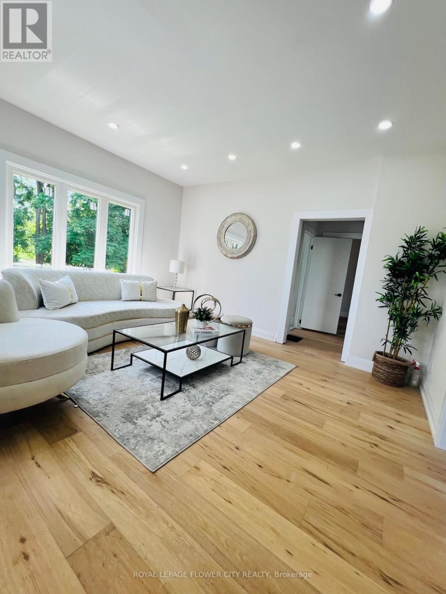 4509 White Oak Road, London South (South W), Ontario  N6E 3Y9 - Photo 8 - X12343946