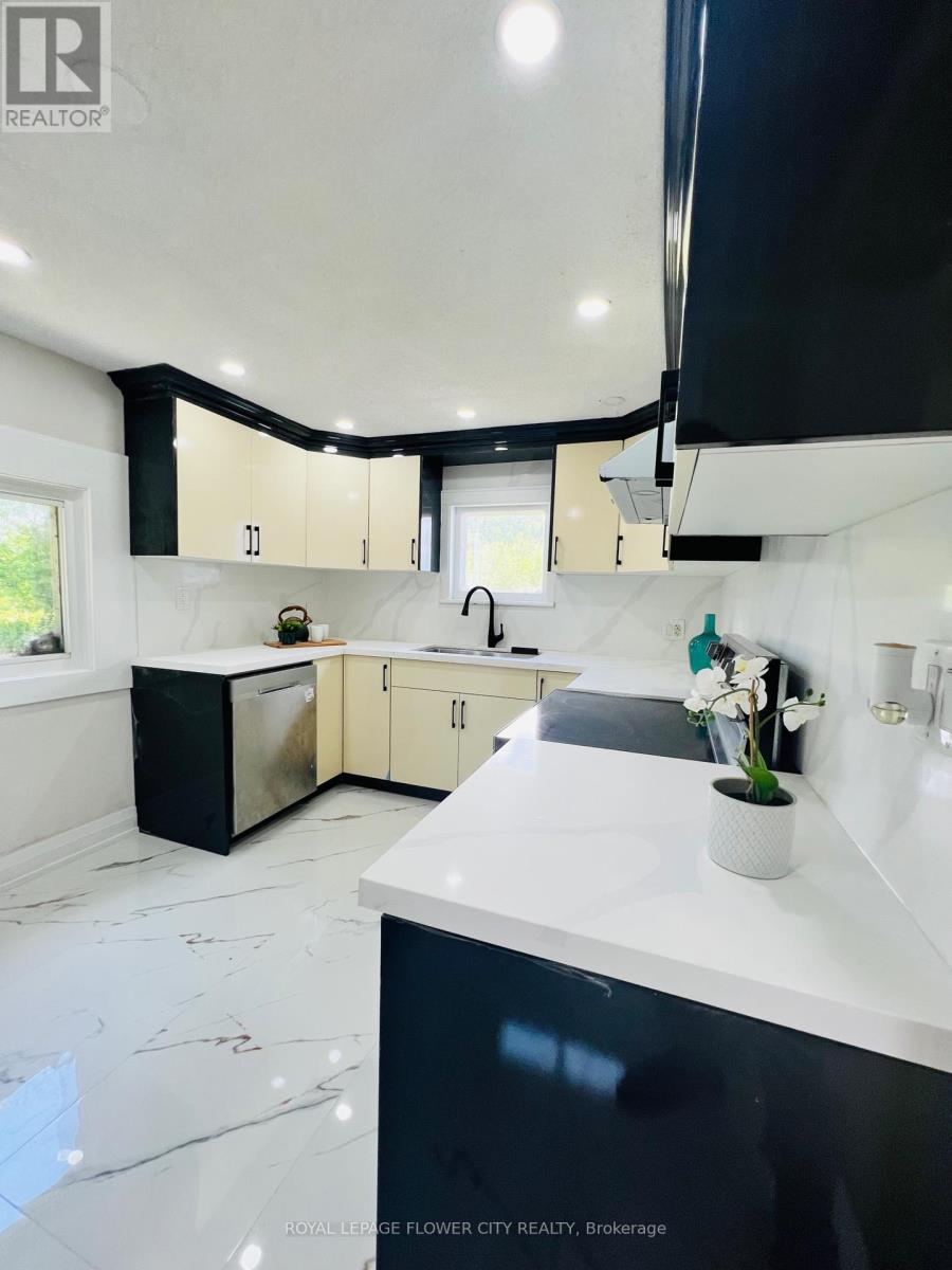 4509 White Oak Road, London South (South W), Ontario  N6E 3Y9 - Photo 16 - X12343946