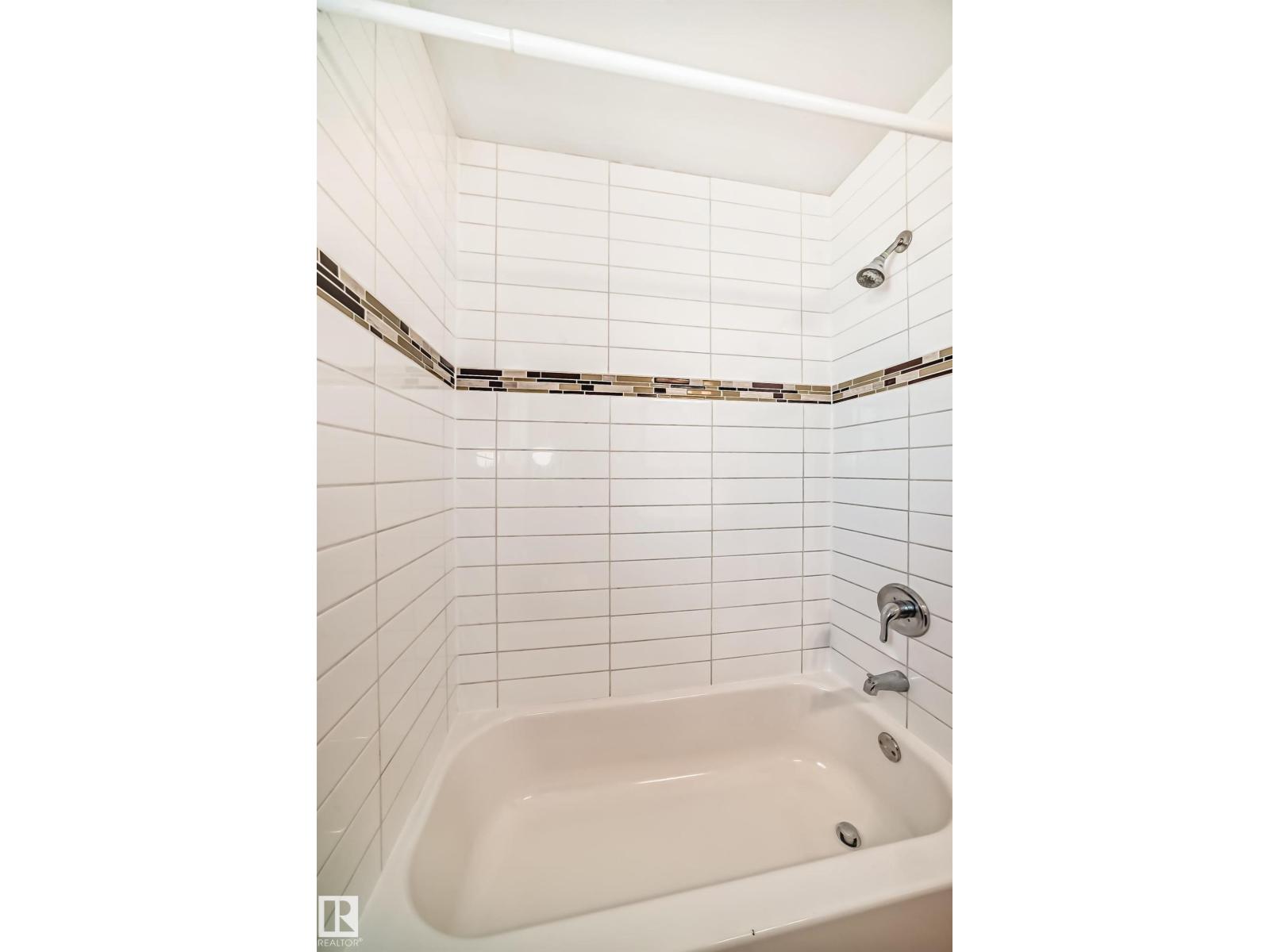 Property at 7703/7705 73 ST NW image 1