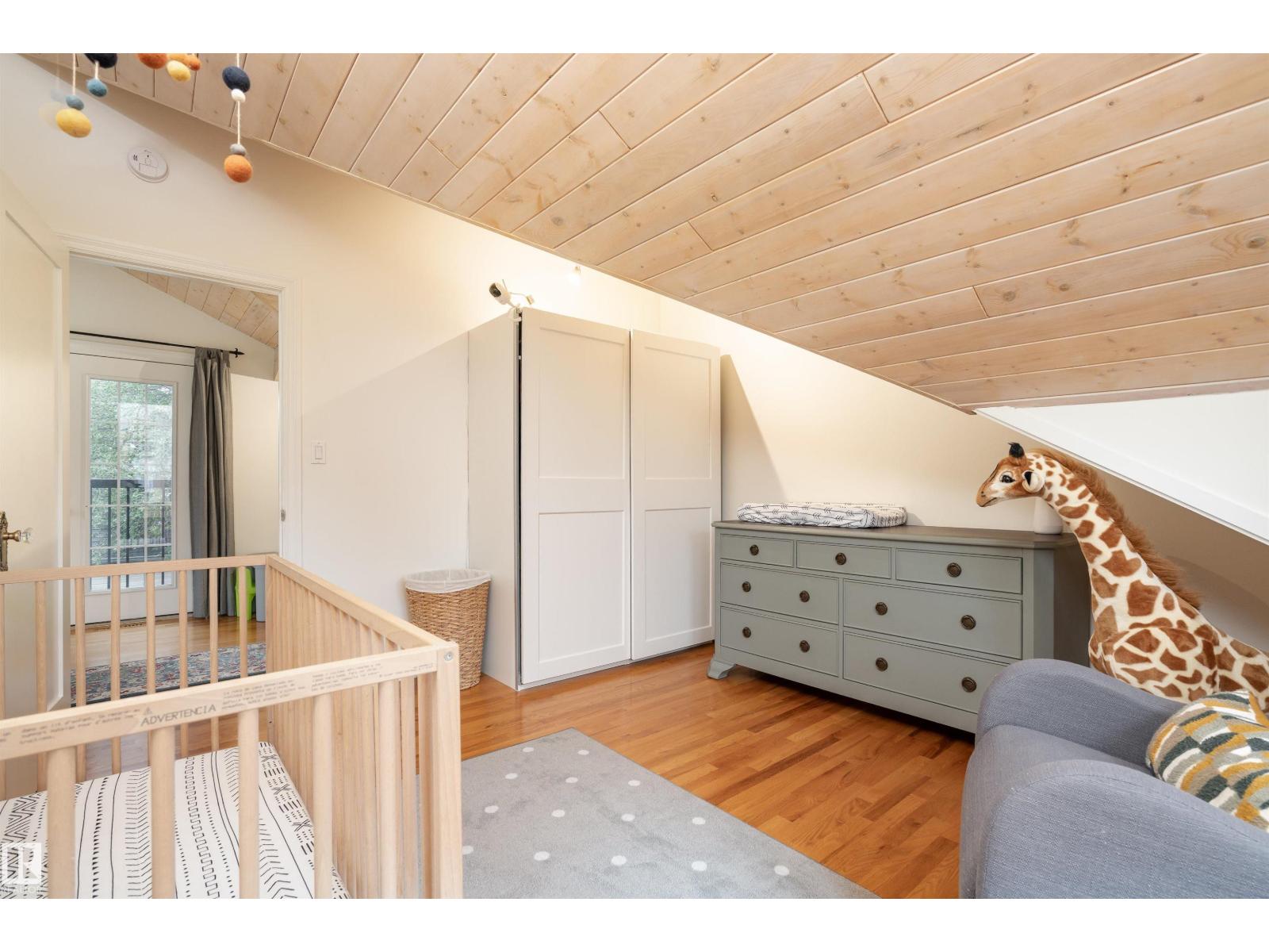 Property at 10015 97 AV NW image 3