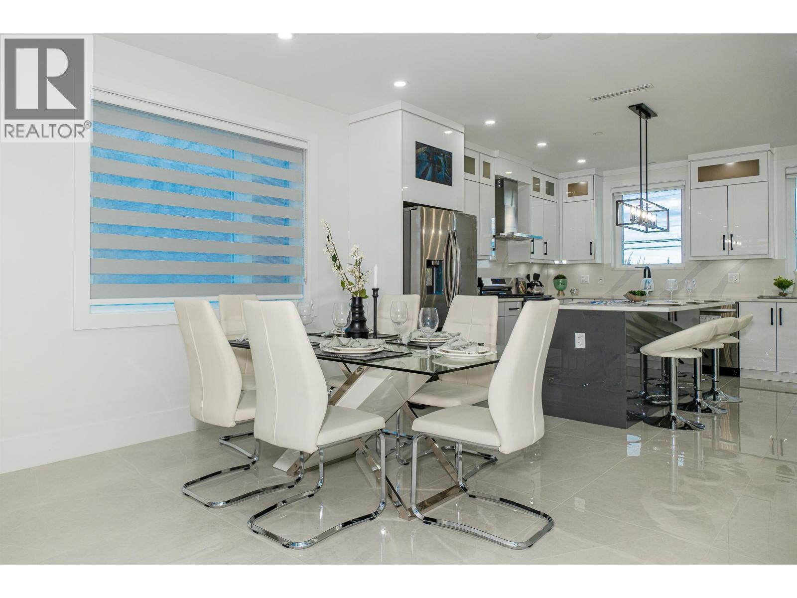 Listing Picture 10 of 14 : 2790 E 49TH AVENUE, Vancouver / 溫哥華 - 魯藝地產 Yvonne Lu Group - MLS Medallion Club Member