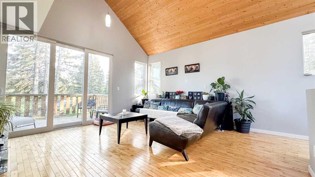 16, 5253 Township Road 320, Rural Mountain View County, Alberta  T0M 1X0 - Photo 15 - A2245915