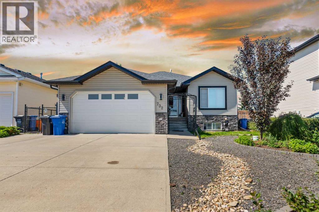 732 1 Avenue, Irricana, Alberta  T0M 1B0 - Photo 1 - A2247840