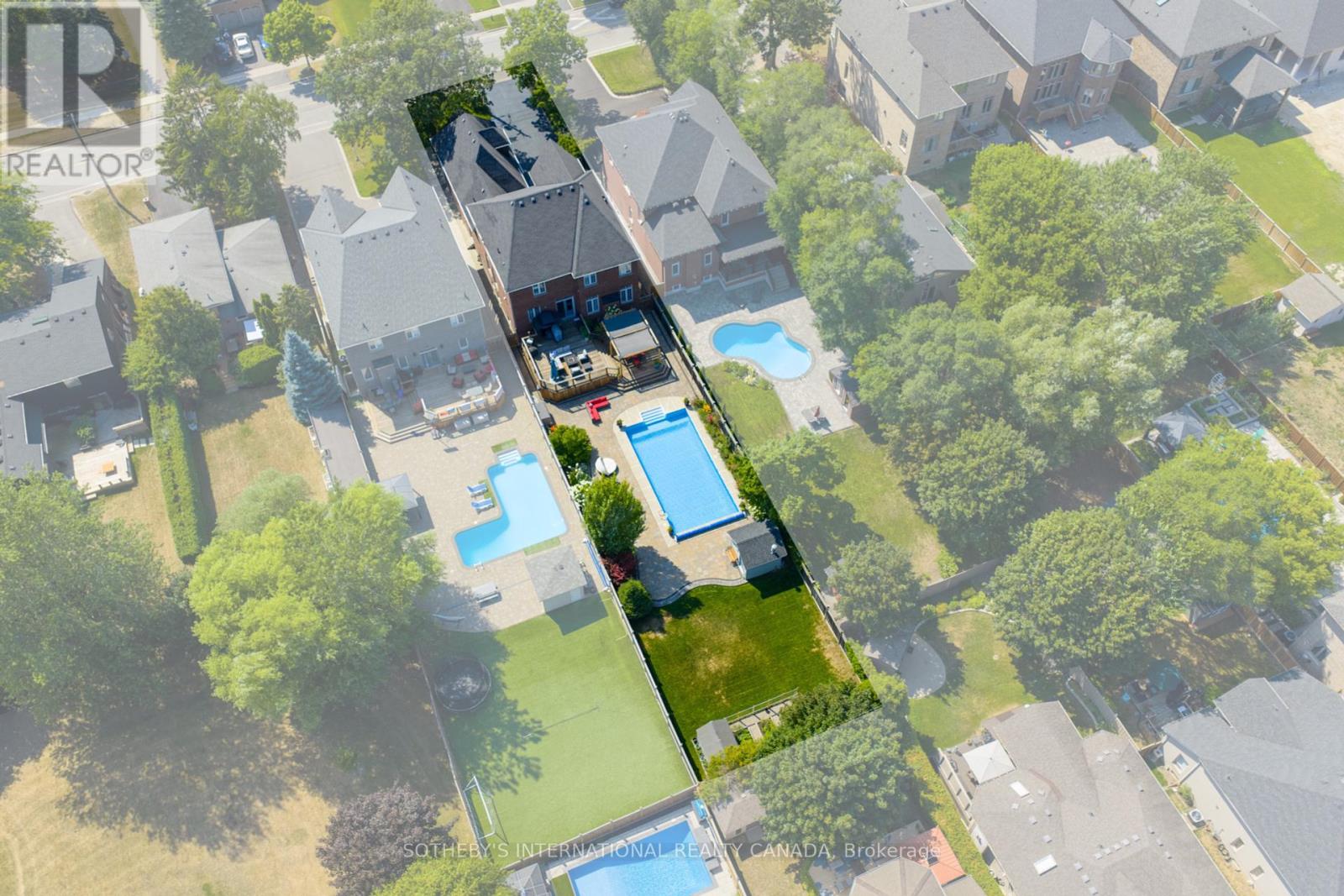 Property at 1761 WOODVIEW AVENUE image 2