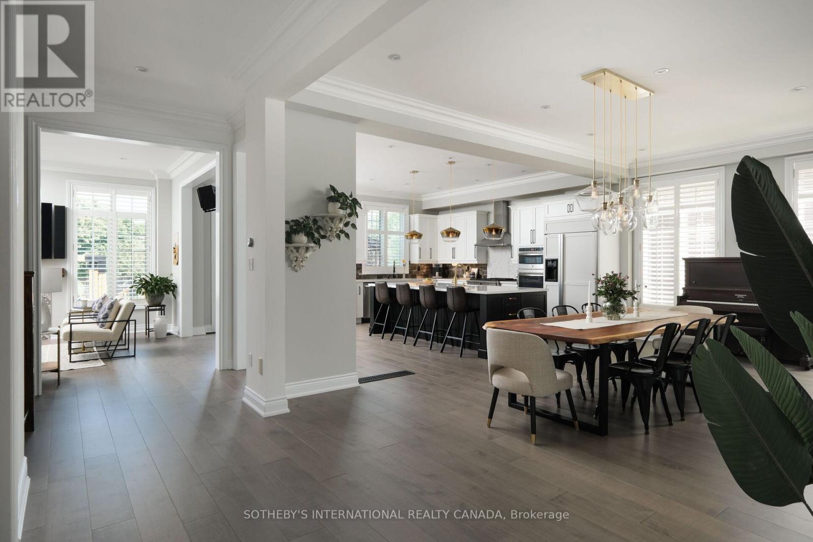 Property at 1761 WOODVIEW AVENUE image 4
