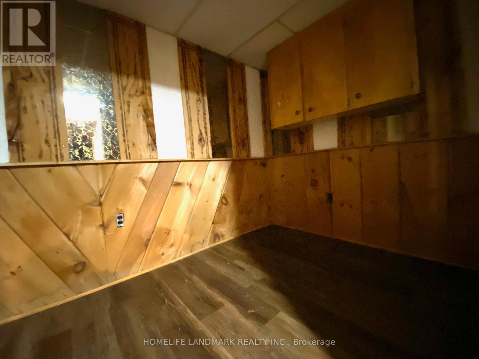 6986 Centennial Street, Niagara Falls (Arad/fallsview), Ontario  L2G 2Z1 - Photo 27 - X12345812