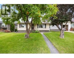 2452 Capitol Hill Crescent NW Banff Trail