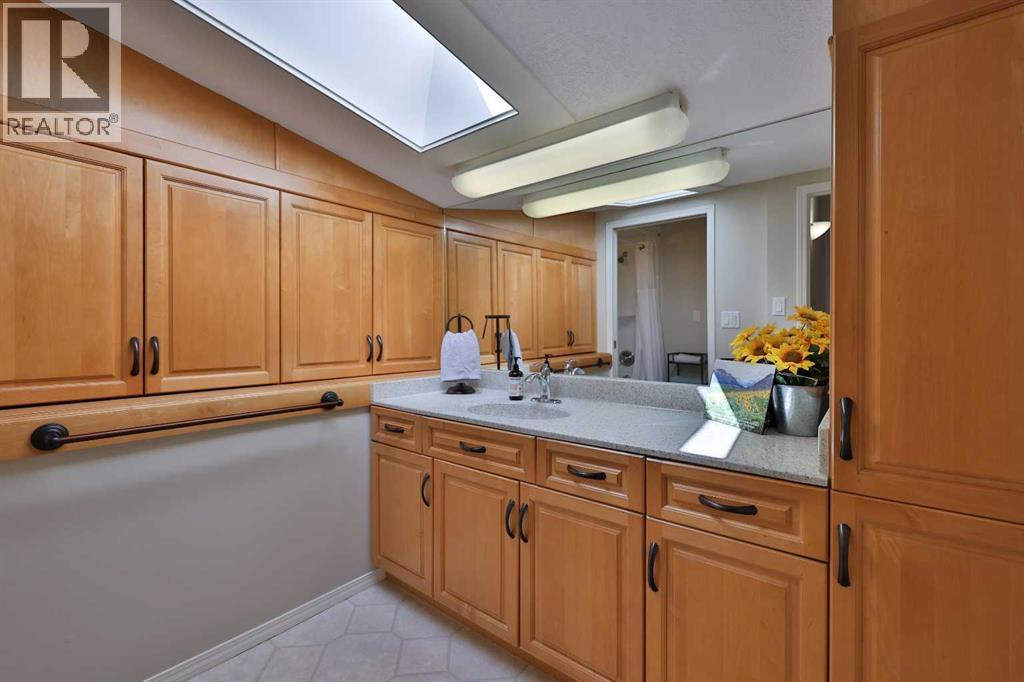 3218 Lakeside Road S, Lethbridge, Alberta  T1K 3H4 - Photo 14 - A2237357