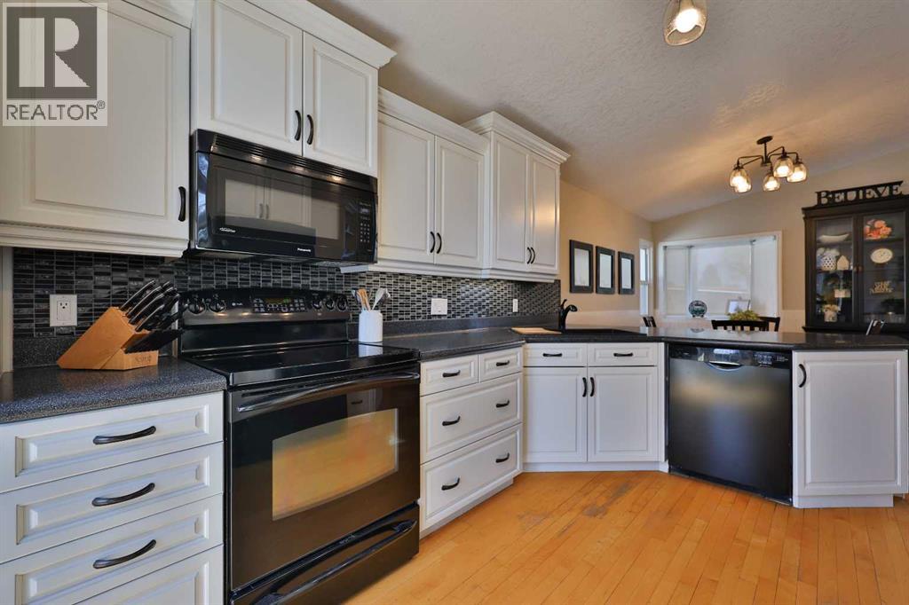 3218 Lakeside Road S, Lethbridge, Alberta  T1K 3H4 - Photo 13 - A2237357