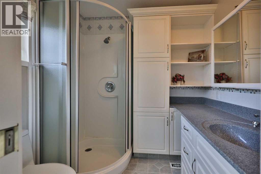 3218 Lakeside Road S, Lethbridge, Alberta  T1K 3H4 - Photo 18 - A2237357