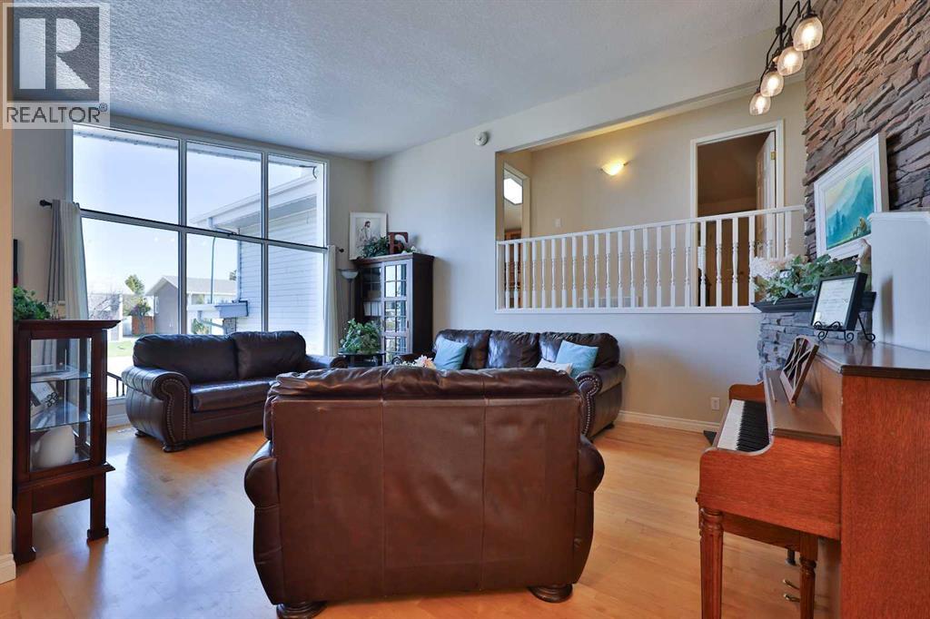 3218 Lakeside Road S, Lethbridge, Alberta  T1K 3H4 - Photo 5 - A2237357