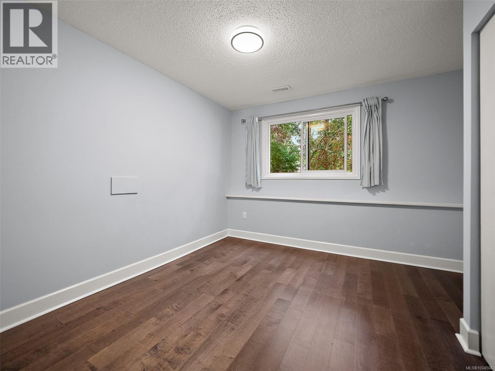 2660 Macdonald Dr E, Saanich, British Columbia  V8N 1X9 - Photo 56 - 1004504