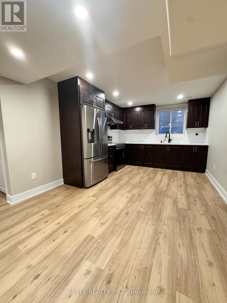 9 Lyndbrook Crescent, Brampton, Ontario  L6P 2P1 - Photo 12 - W12345830