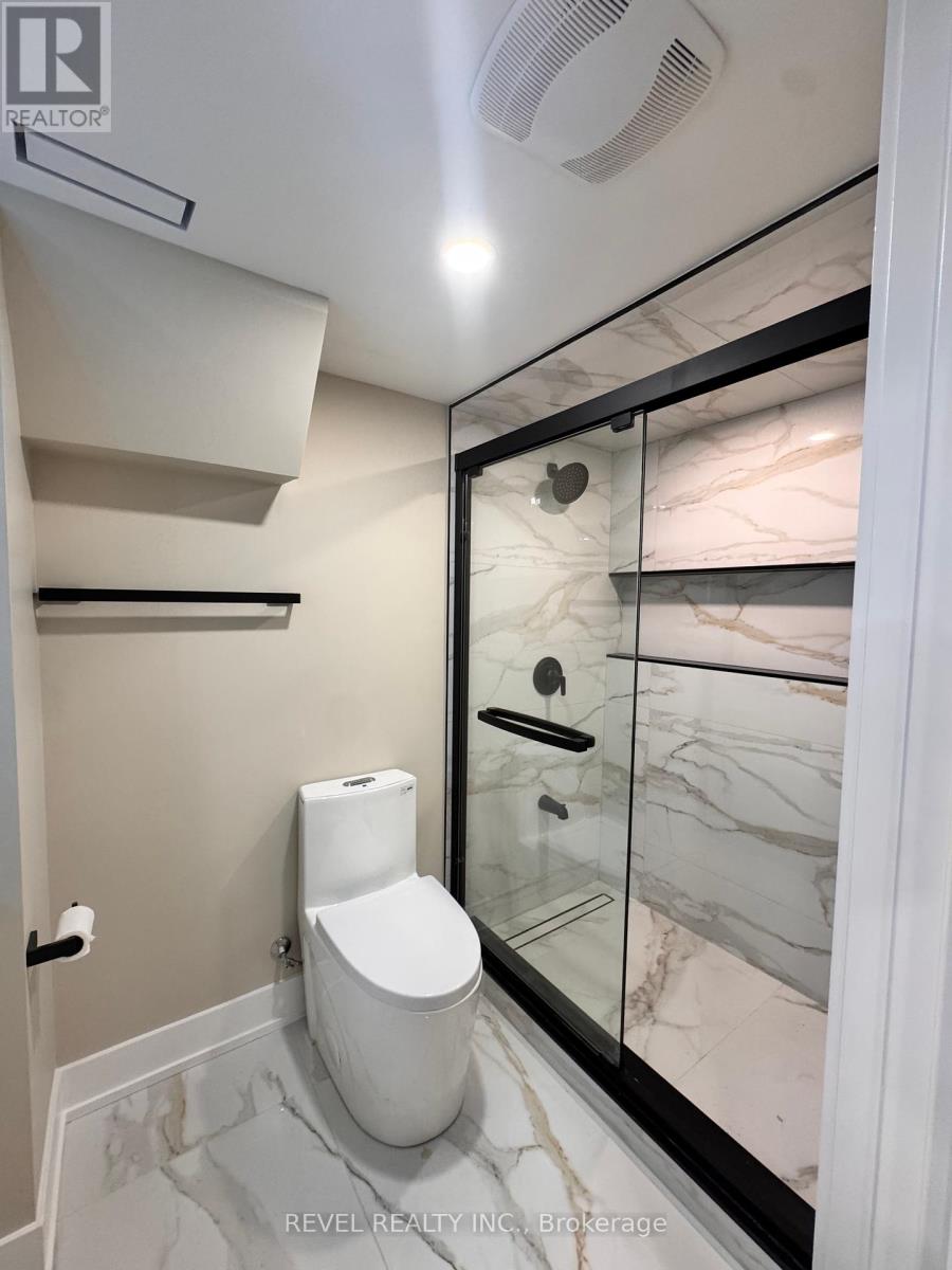 9 Lyndbrook Crescent, Brampton, Ontario  L6P 2P1 - Photo 13 - W12345830