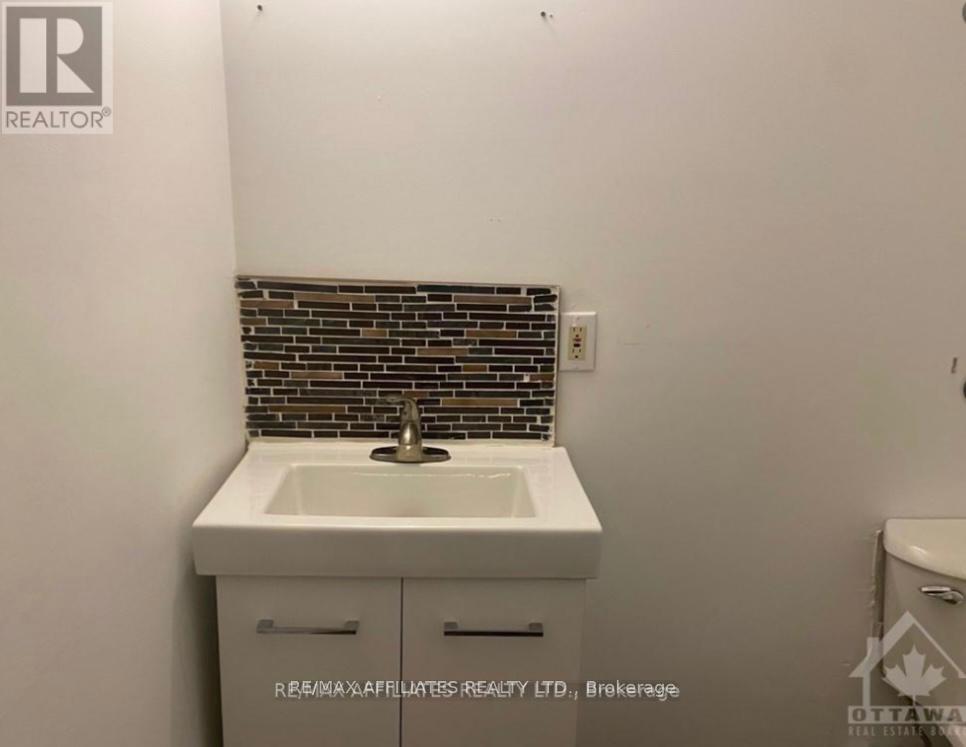 1399 Ellsworth Lane, Ottawa, Ontario  K4P 1N3 - Photo 5 - X12345864