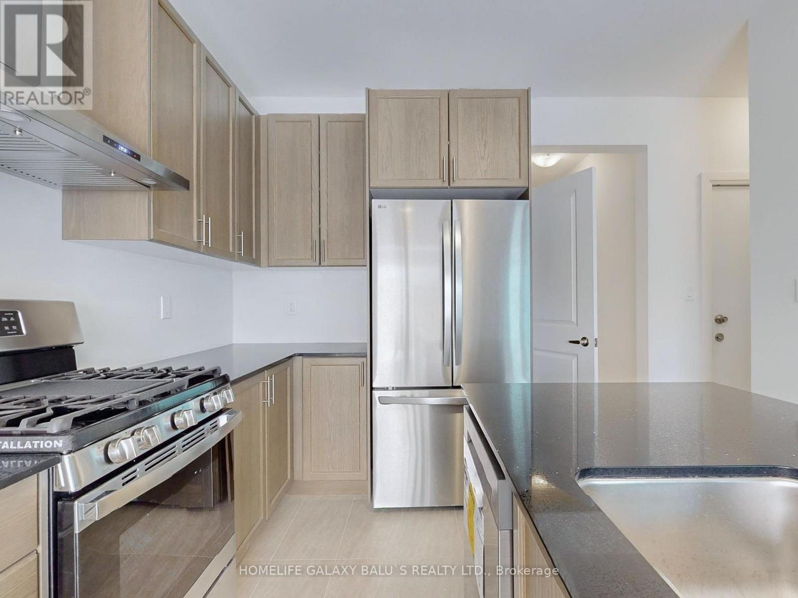 1078 Pisces Trail, Pickering, Ontario  L1X 0P7 - Photo 15 - E12345863