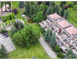 8, 301 Village Mews SW Patterson