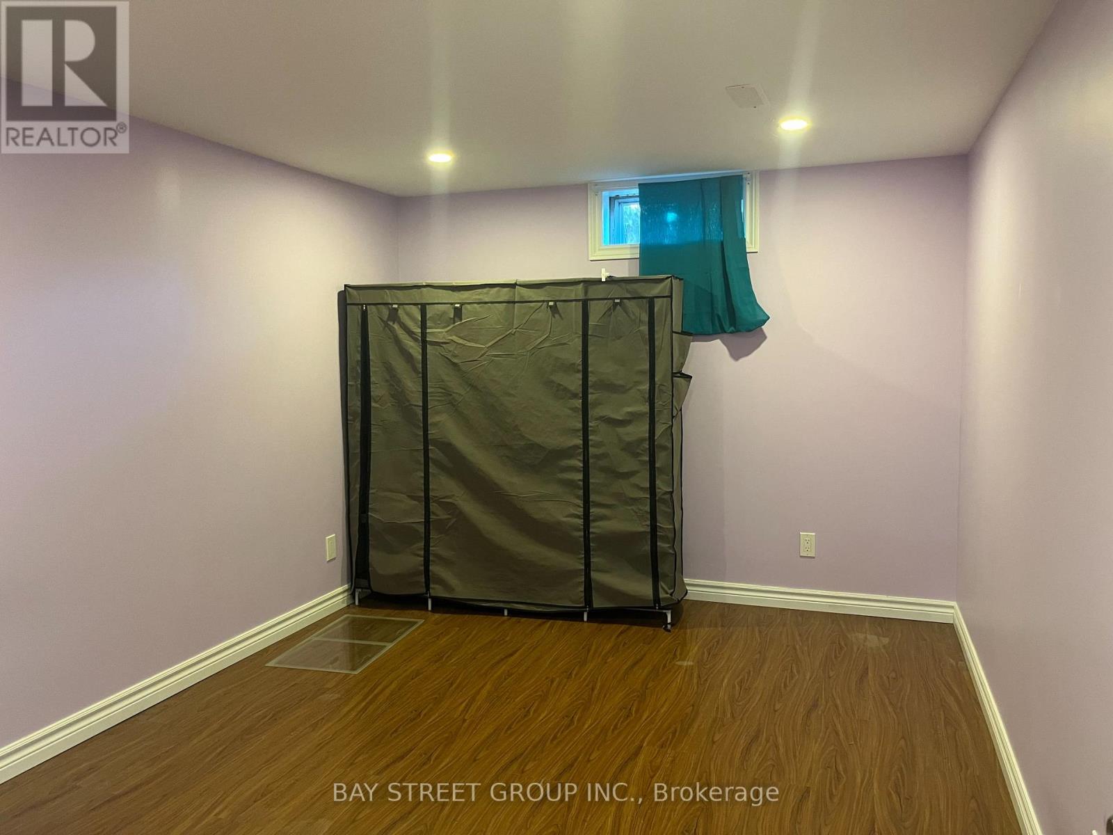 3420 Galena Crescent, Mississauga (Mississauga Valleys), Ontario  L5A 3L8 - Photo 12 - W12345870