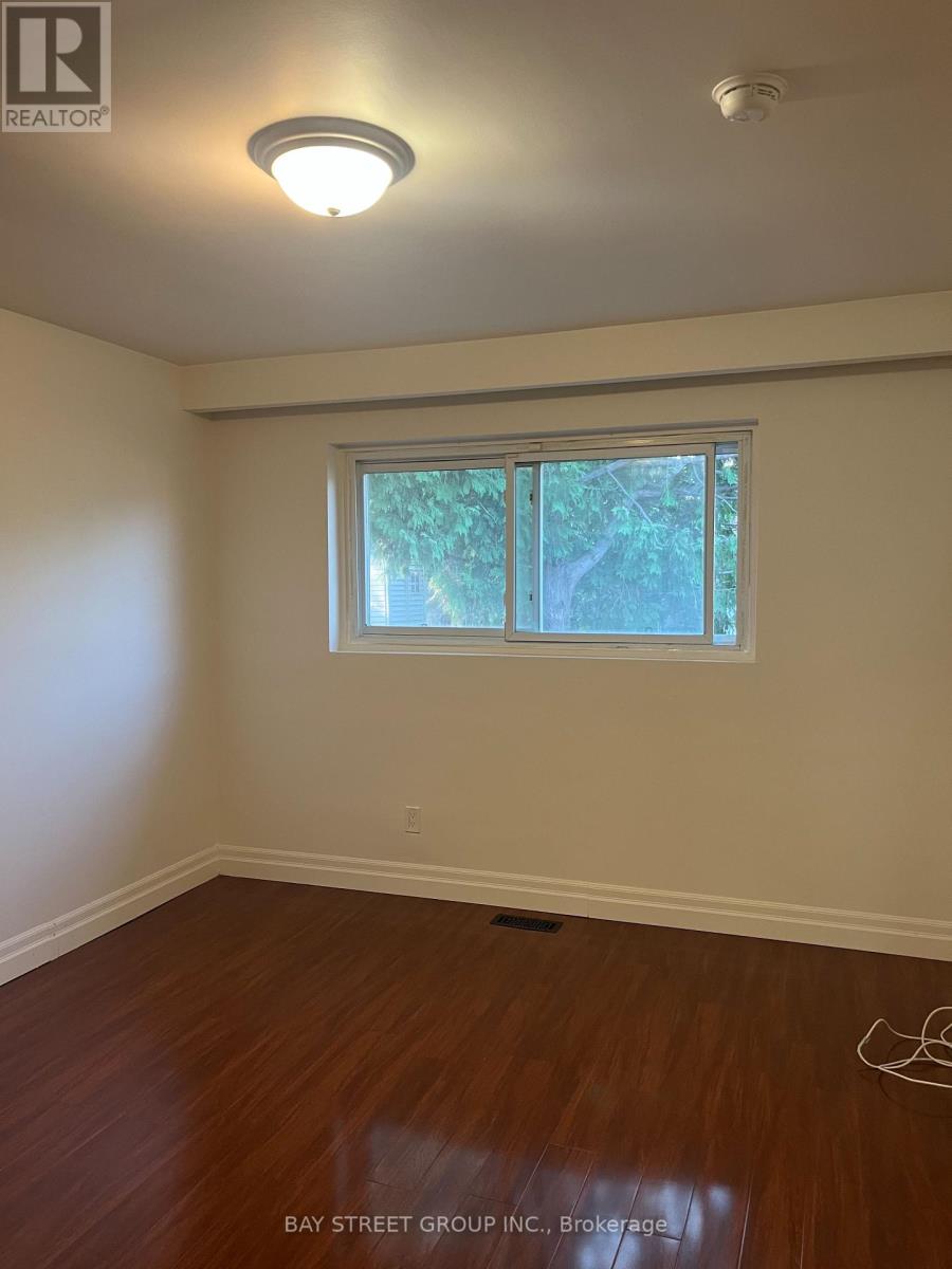 3420 Galena Crescent, Mississauga (Mississauga Valleys), Ontario  L5A 3L8 - Photo 7 - W12345870