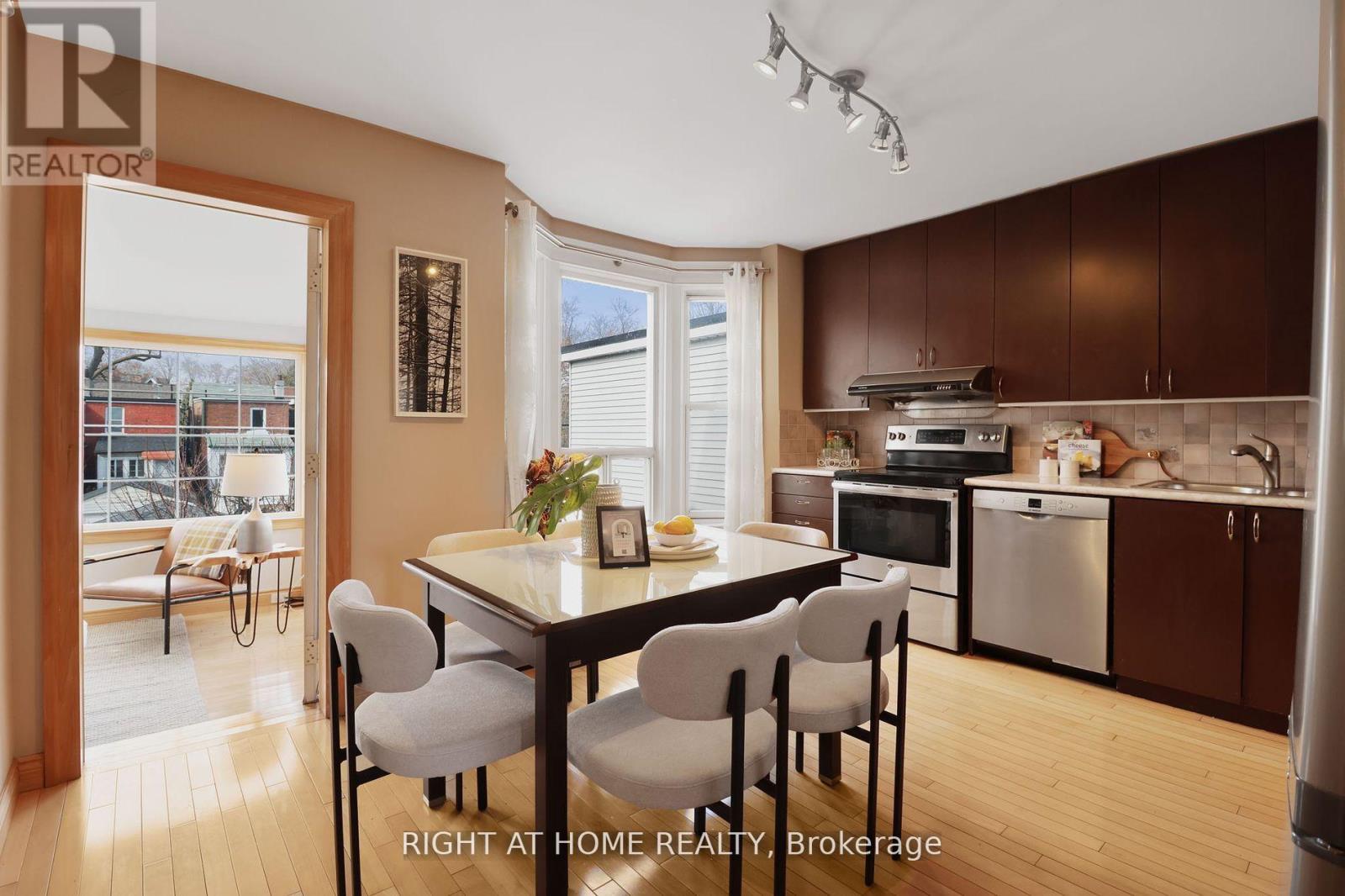 152 Wright Avenue, Toronto, Ontario  M6R 1L2 - Photo 12 - W12345875