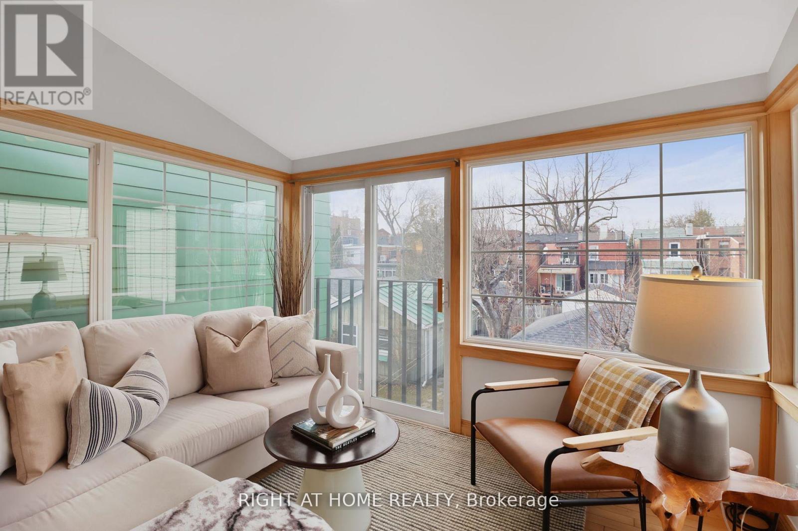 152 Wright Avenue, Toronto, Ontario  M6R 1L2 - Photo 13 - W12345875