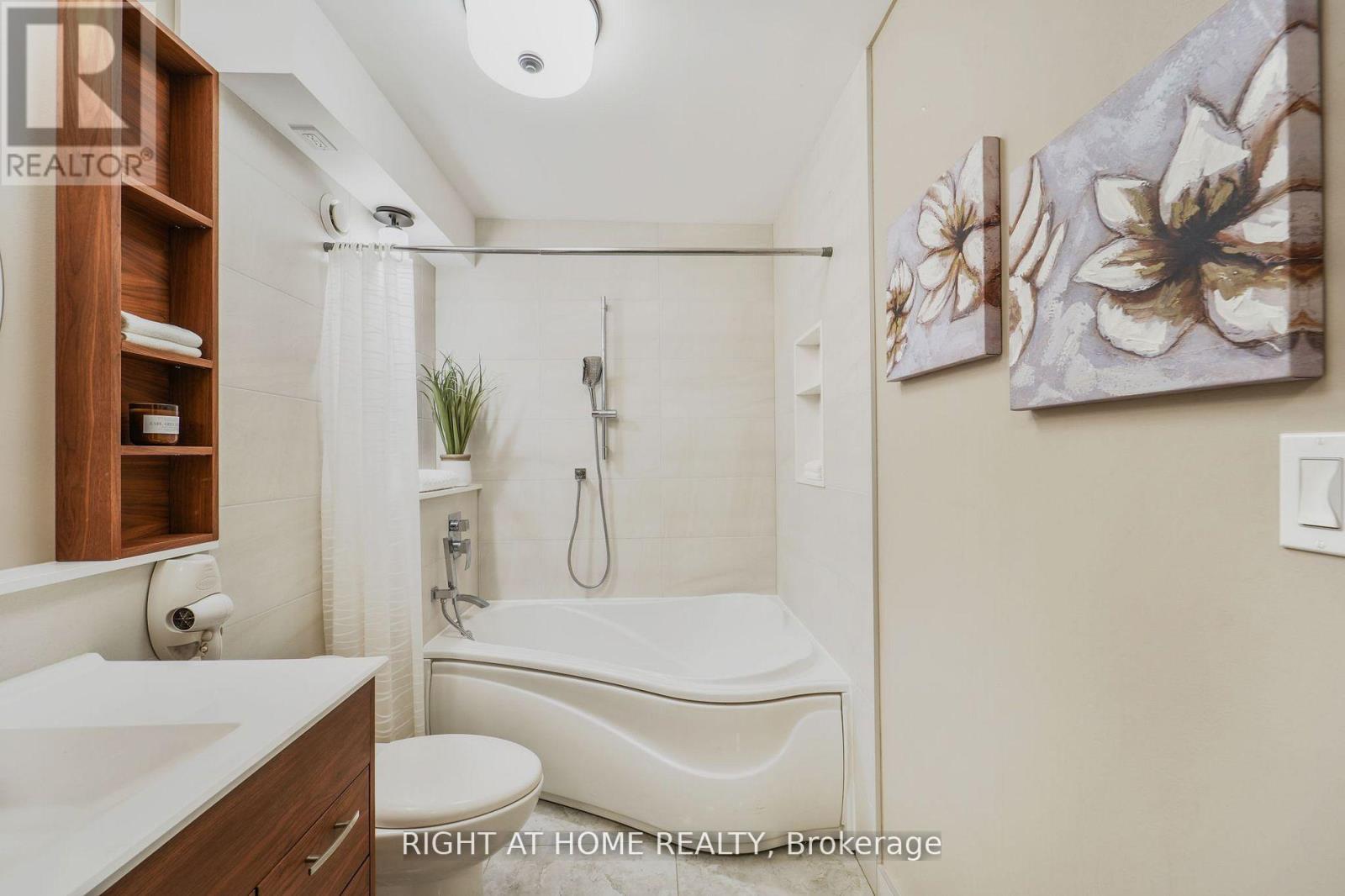 152 Wright Avenue, Toronto, Ontario  M6R 1L2 - Photo 17 - W12345875