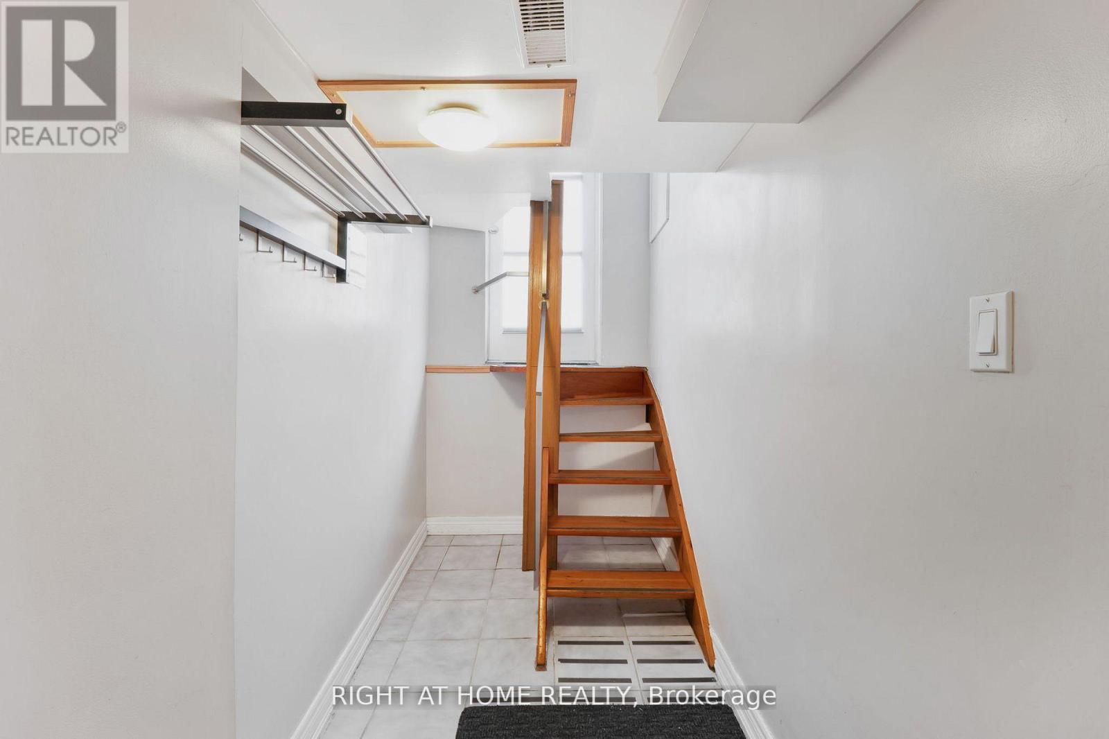 152 Wright Avenue, Toronto, Ontario  M6R 1L2 - Photo 29 - W12345875