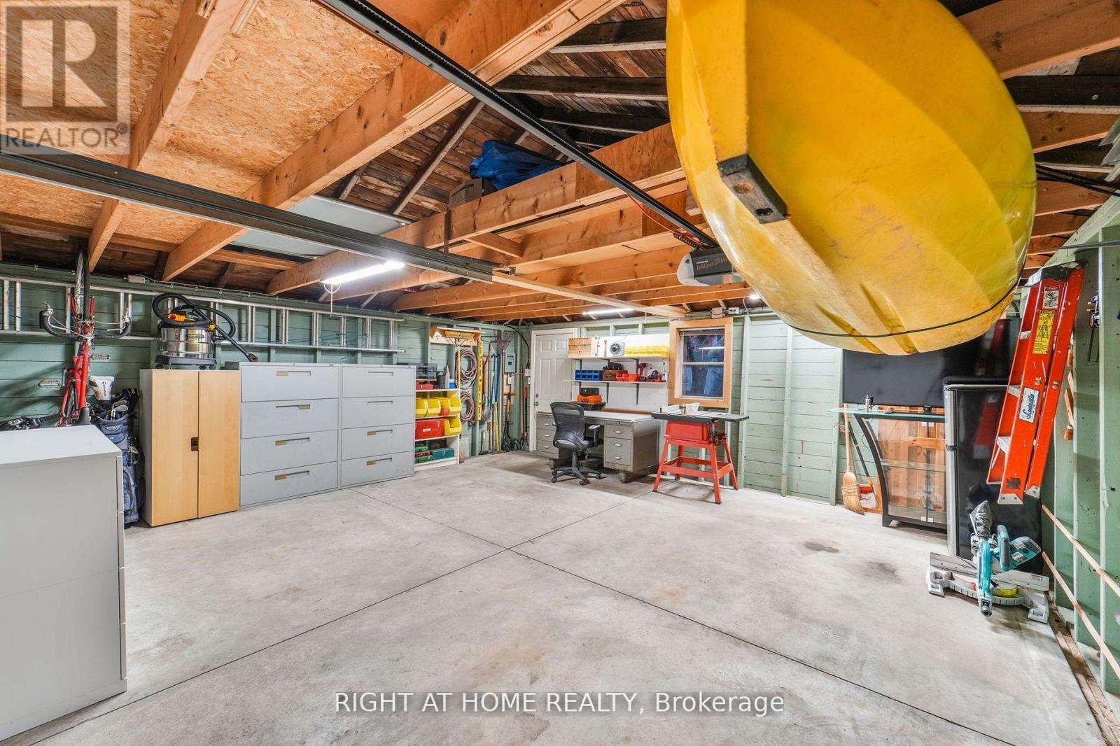 152 Wright Avenue, Toronto, Ontario  M6R 1L2 - Photo 37 - W12345875