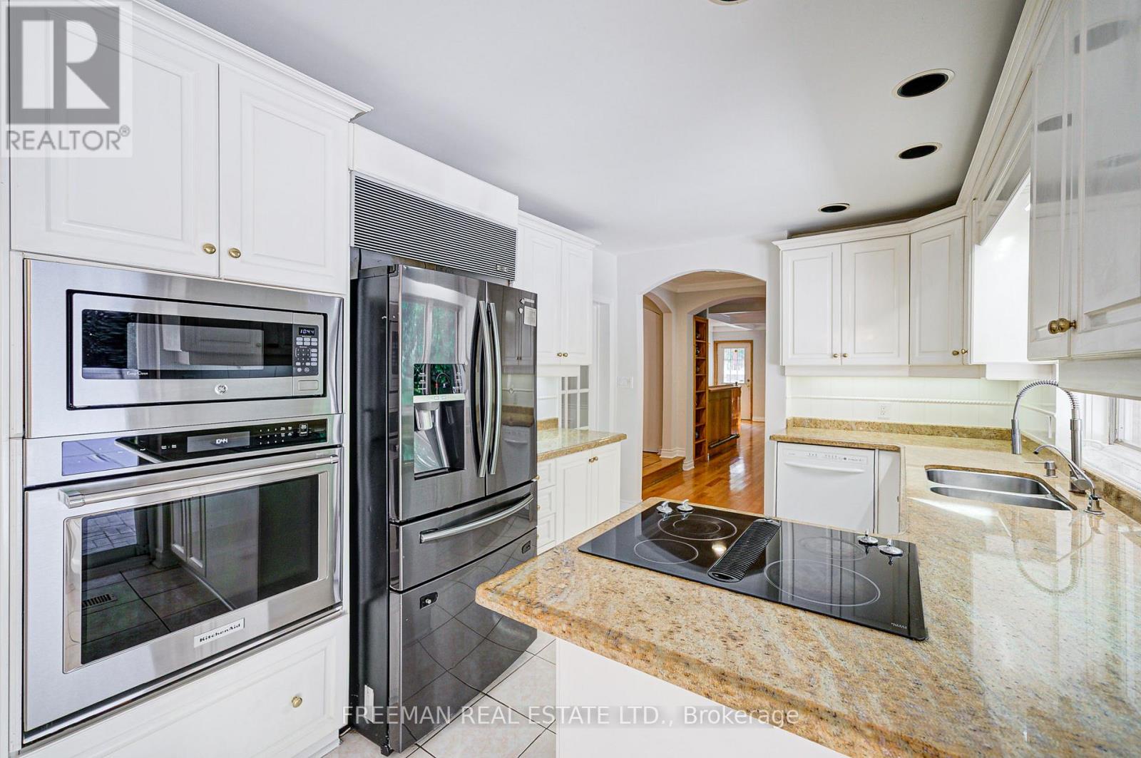 1528 Knareswood Drive, Mississauga, Ontario  L5H 2M1 - Photo 37 - W12345876