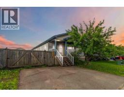 221 Ash Way Timberlea, Fort McMurray, Ca