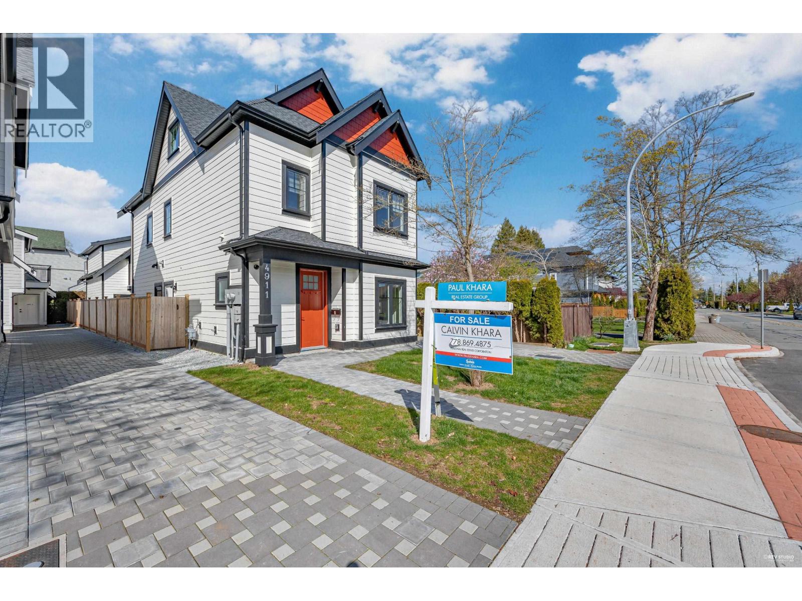 Property at 4911A 53 STREET image 1