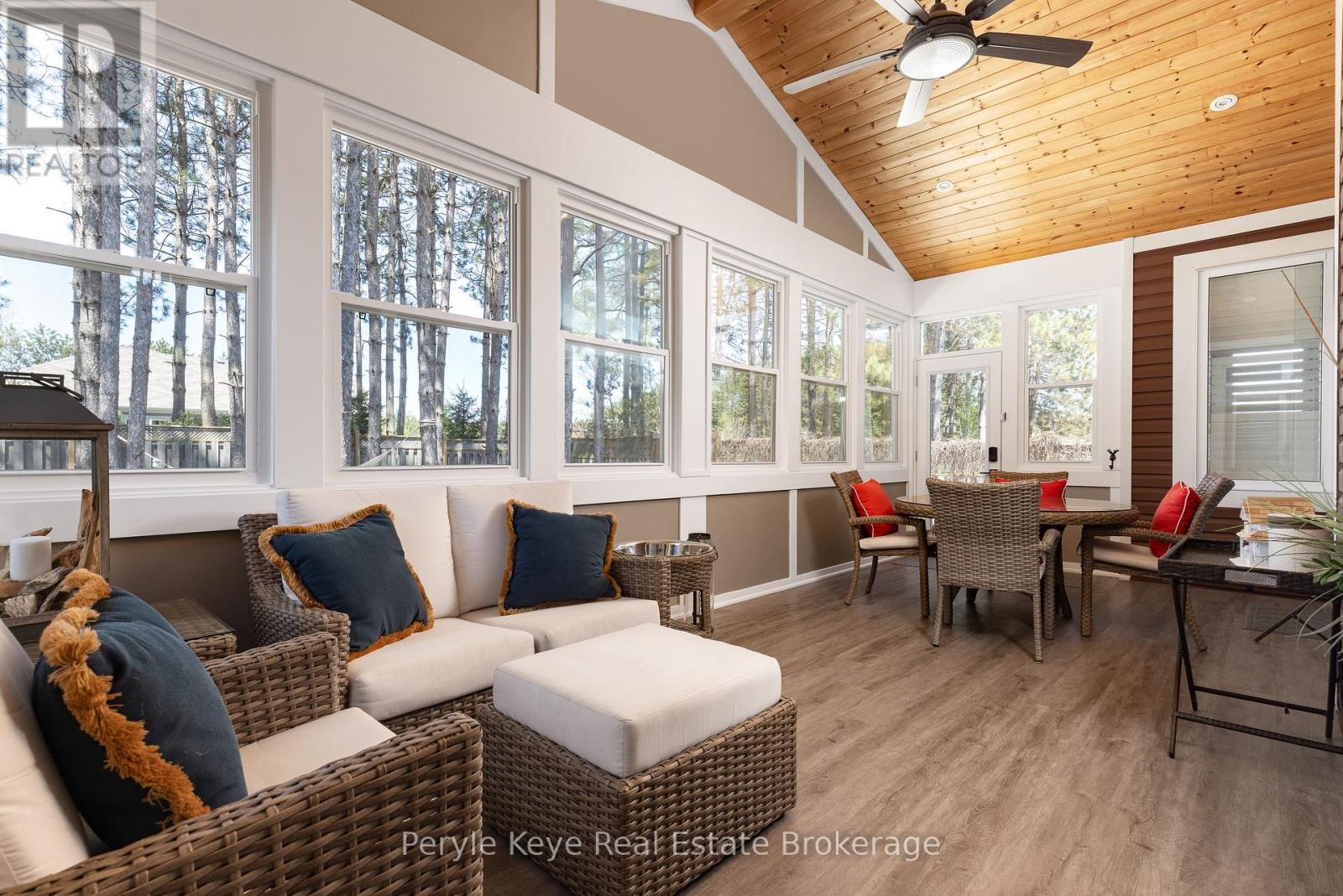 Property at 39 CLEARBROOK TRAIL image 2