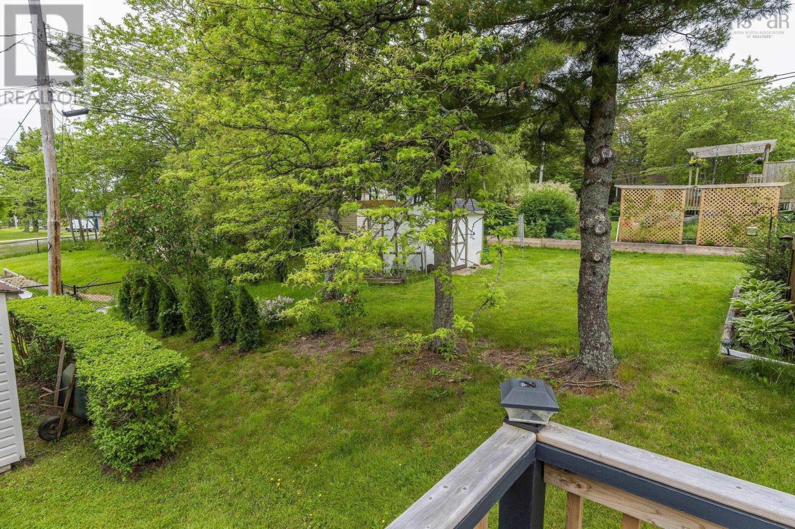 8 Hardisty Court, Cole Harbour, Nova Scotia  B2V 1K9 - Photo 33 - 202515430