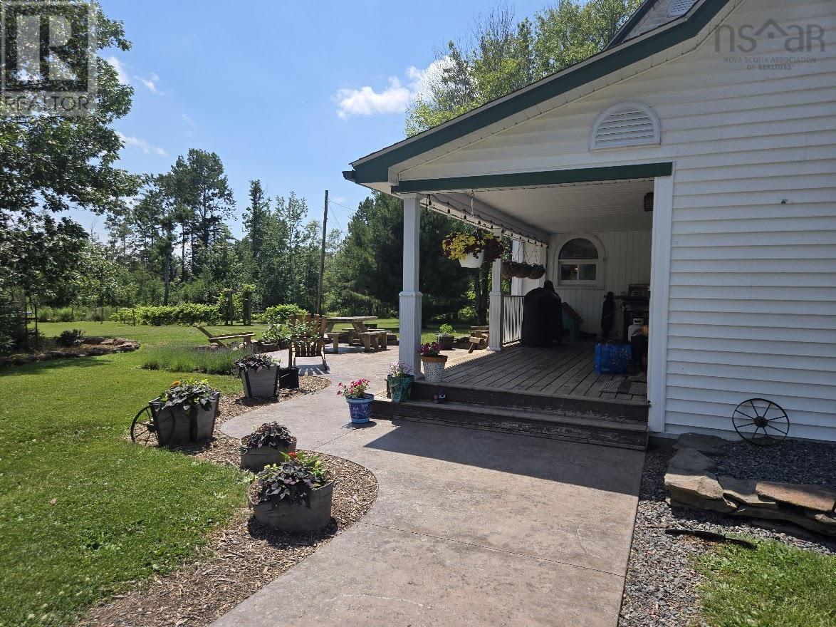 510 Sand Point Road, Barrachois, Nova Scotia  B0K 1V0 - Photo 23 - 202520579