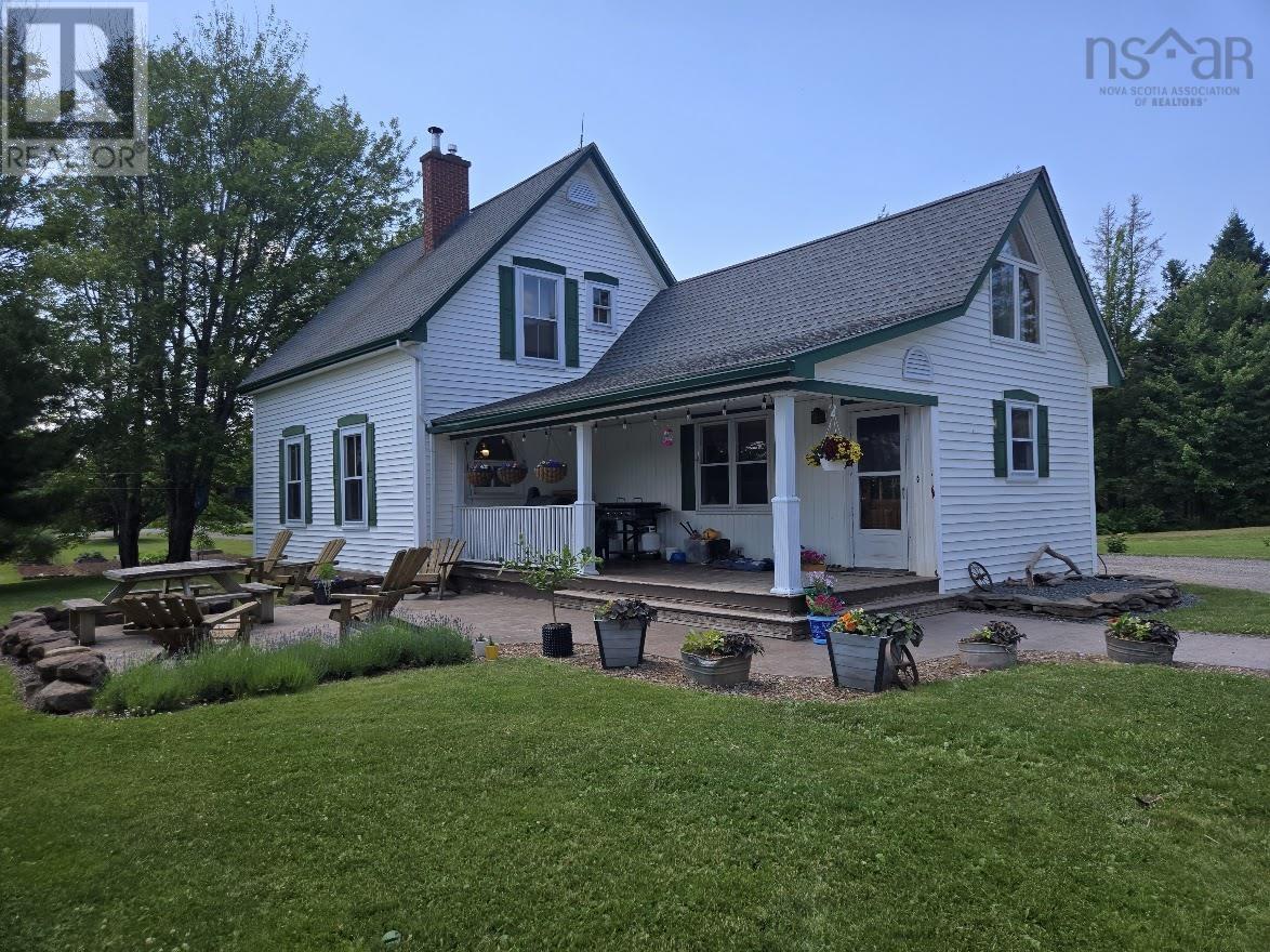 510 Sand Point Road, Barrachois, Nova Scotia  B0K 1V0 - Photo 4 - 202520579