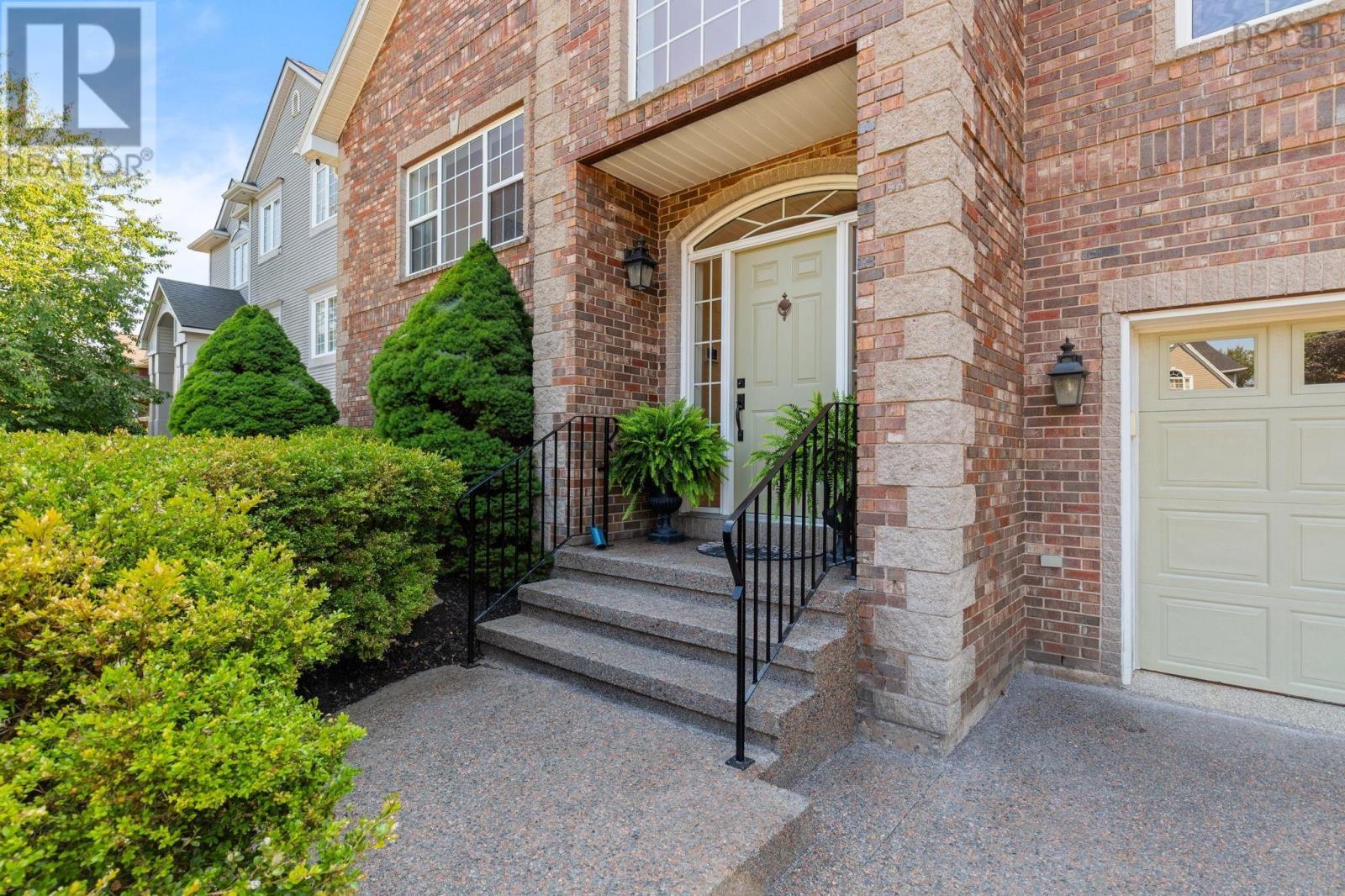 124 Lakeshore Park Terrace, Dartmouth, Nova Scotia  B3A 4Z4 - Photo 2 - 202520593