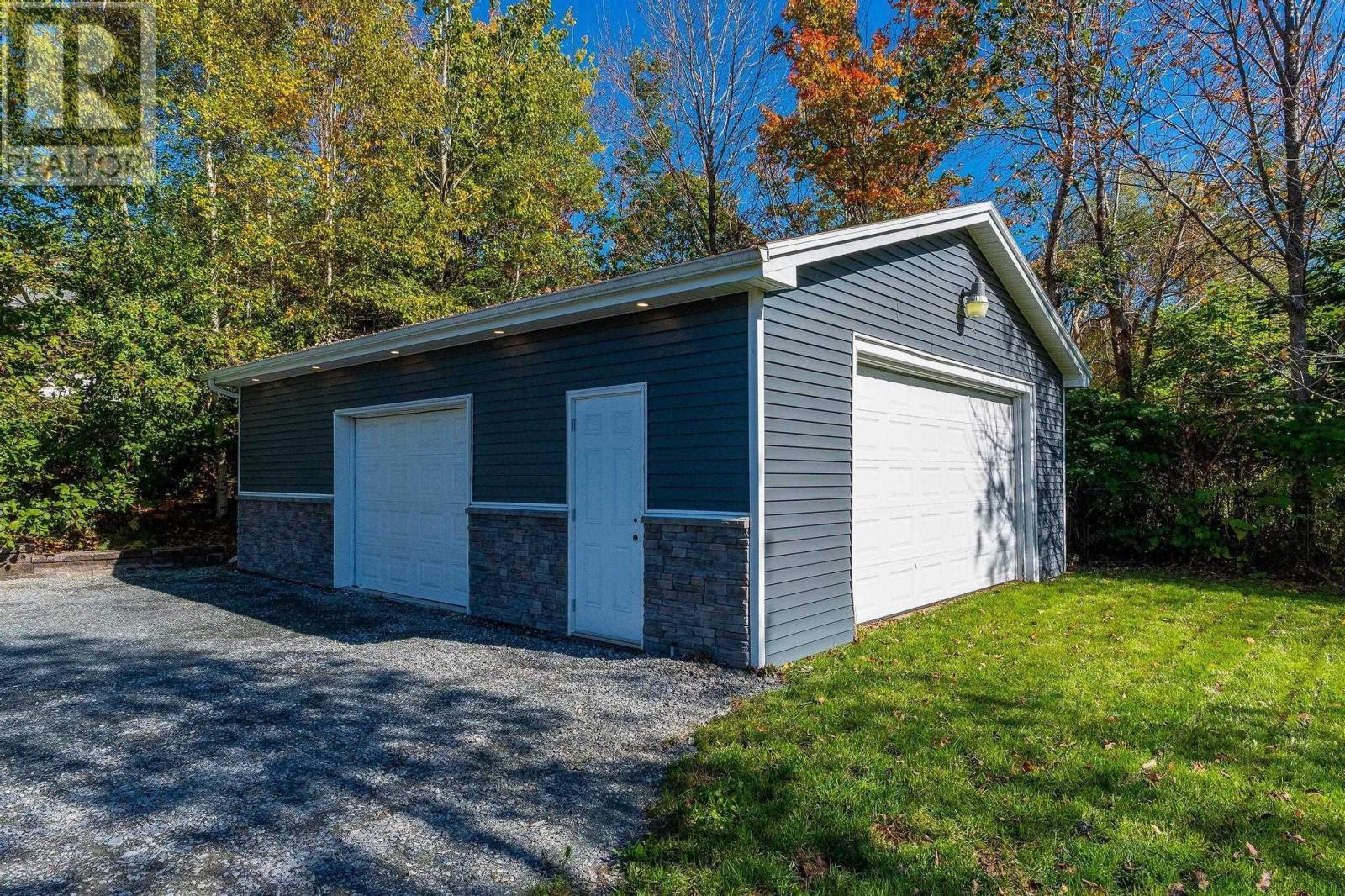 5 Beaver Bank Road, Lower Sackville, Nova Scotia  B4E 1A9 - Photo 2 - 202519735