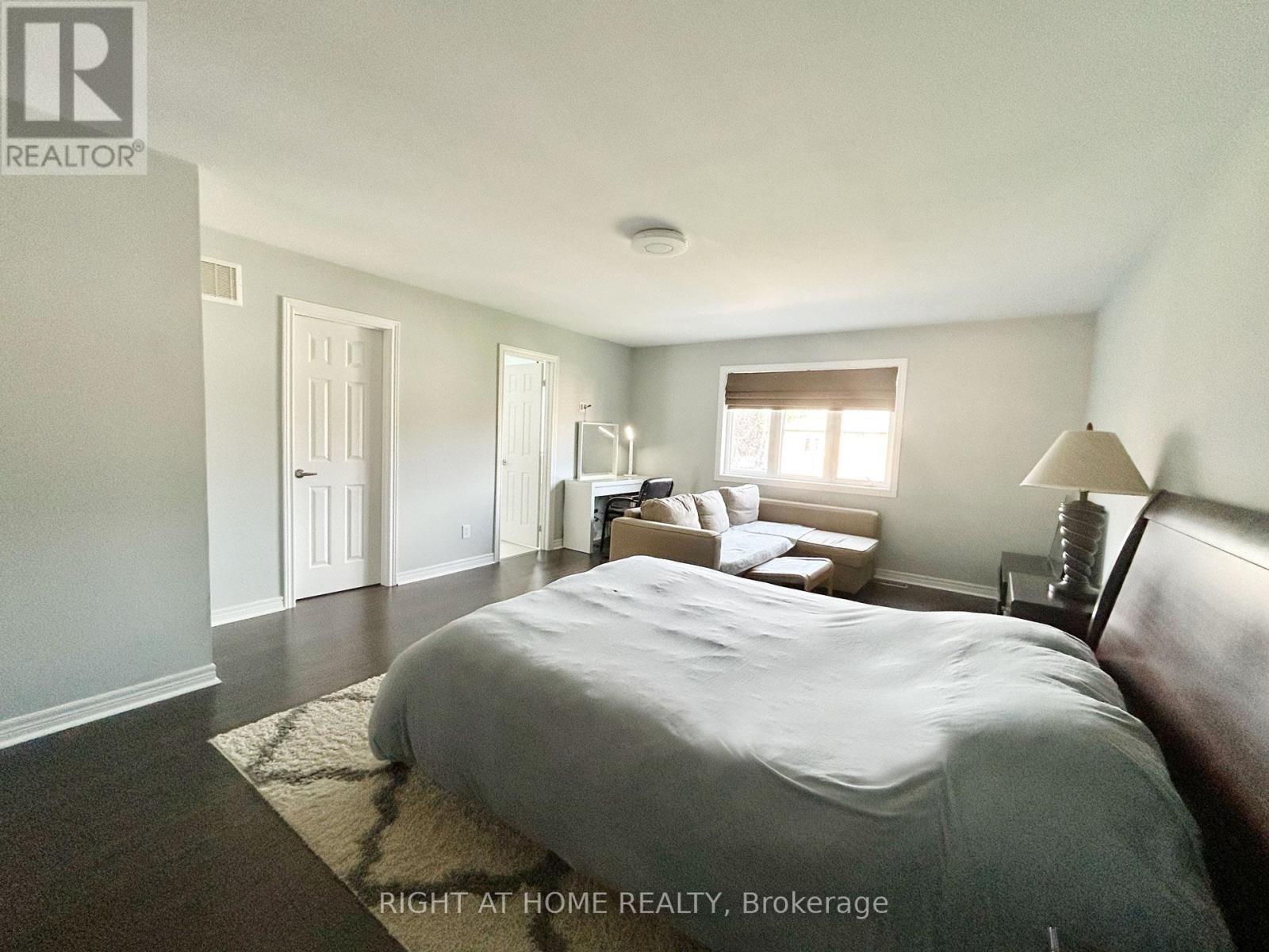 5515 Doctor Peddle Crescent, Mississauga, Ontario  L5M 0K6 - Photo 22 - W12345874
