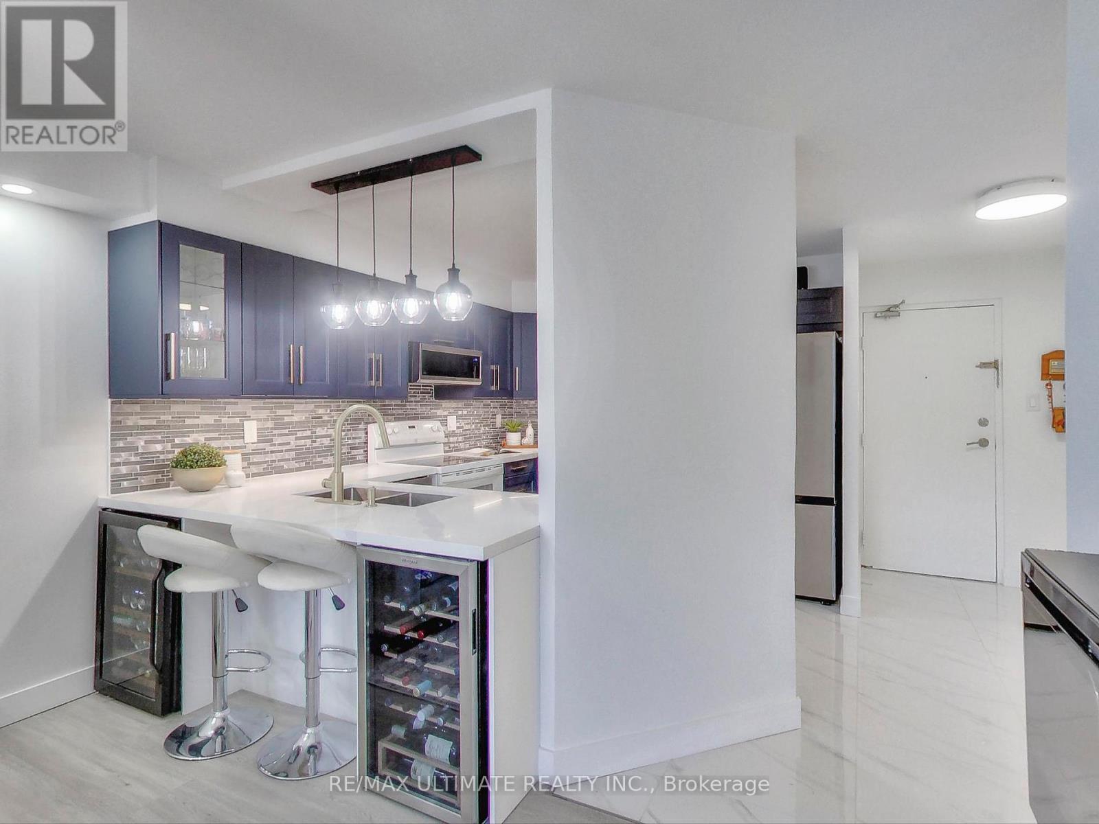 210 - 234 Albion Road, Toronto (Elms-Old Rexdale), Ontario  M9W 6A5 - Photo 8 - W12345921