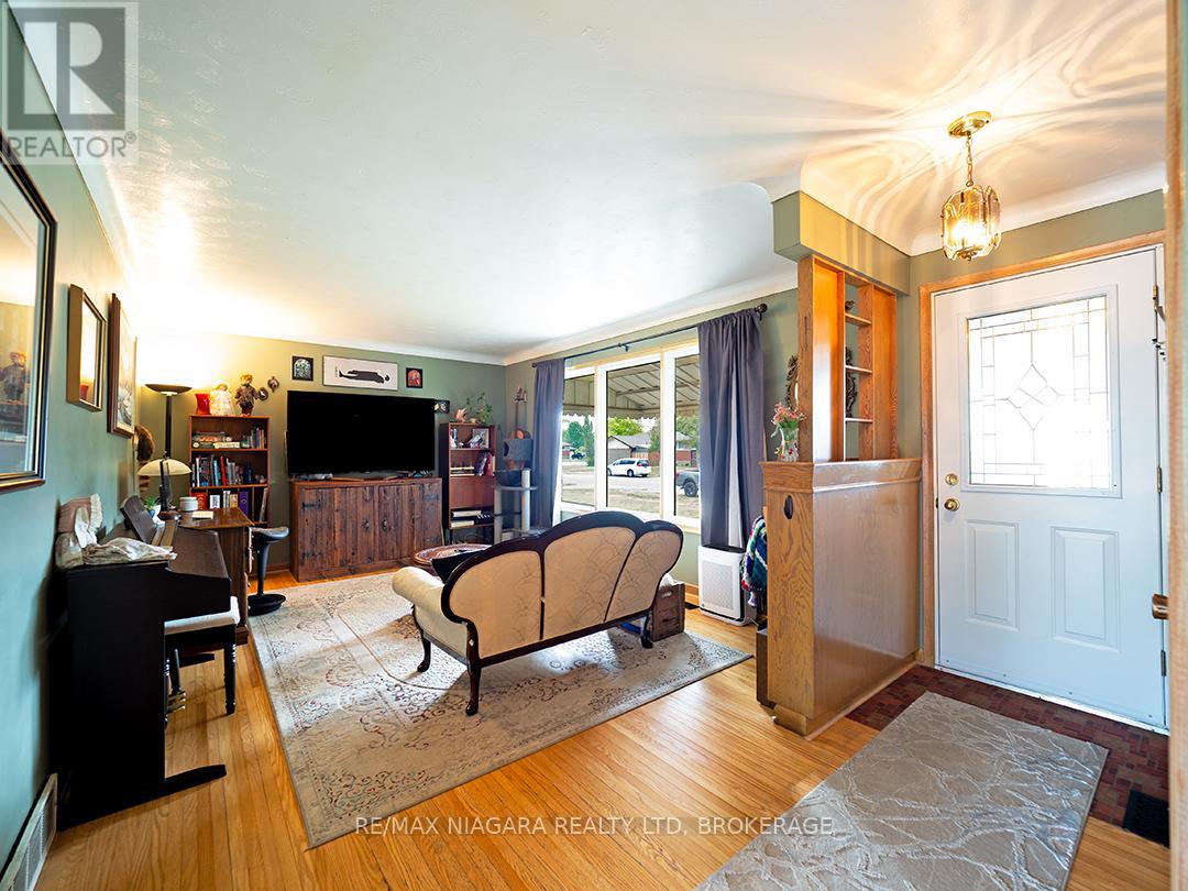 15 Michael Drive S, Port Colborne (Sugarloaf), Ontario  L3K 3C3 - Photo 6 - X12345982